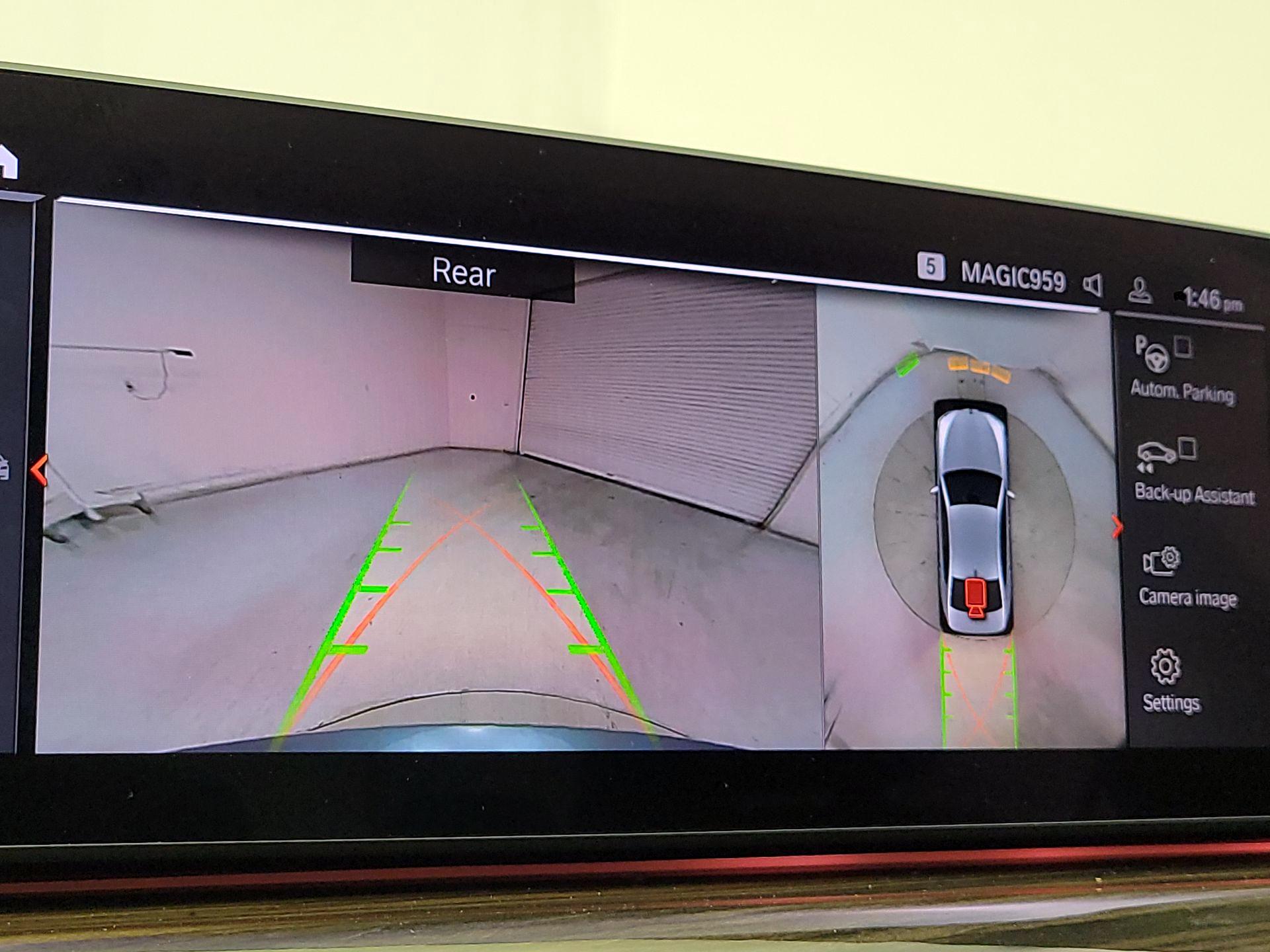 Thumbnail: 2021 BMW 5 Series - 15