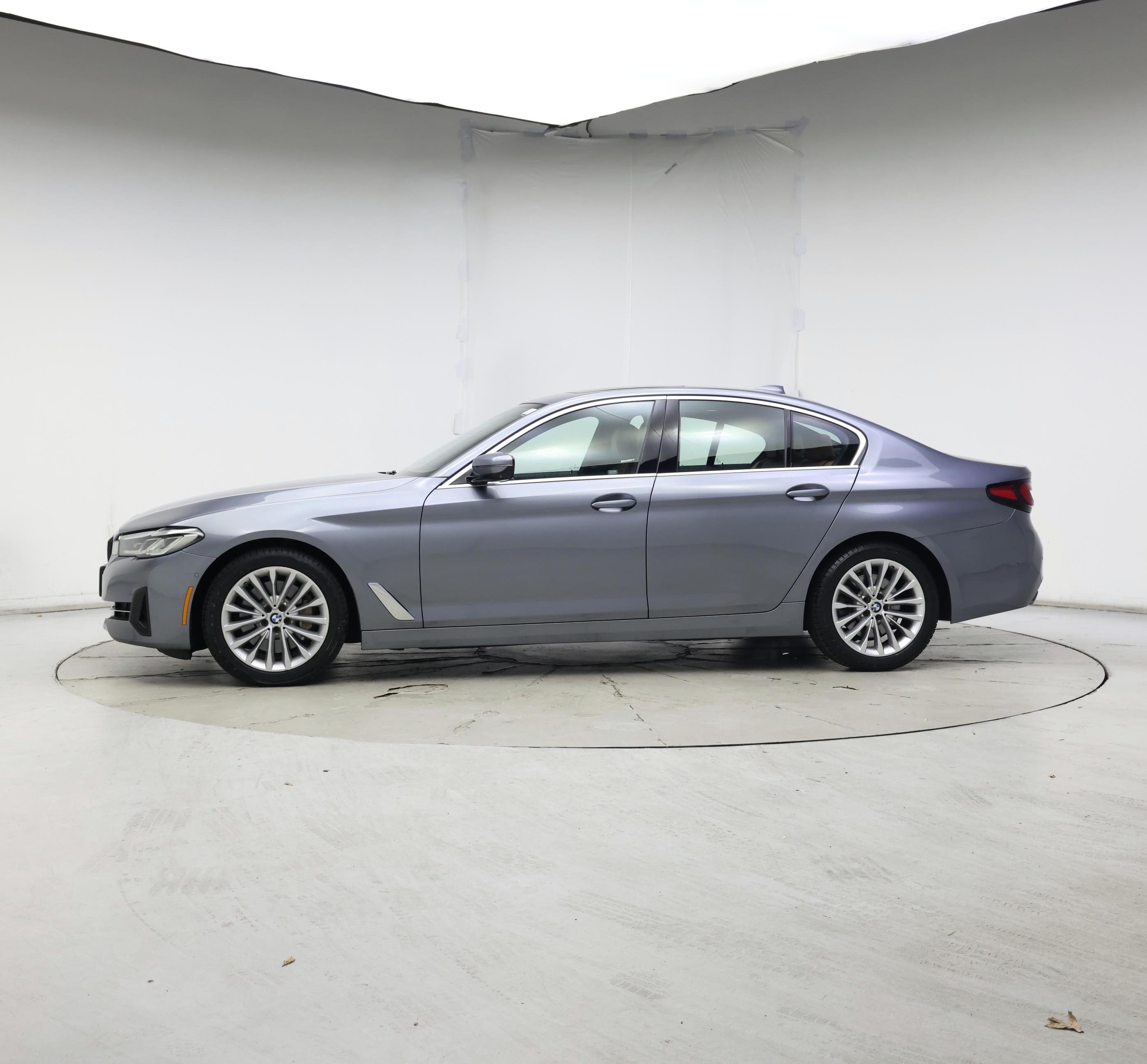 Thumbnail: 2021 BMW 5 Series - 3