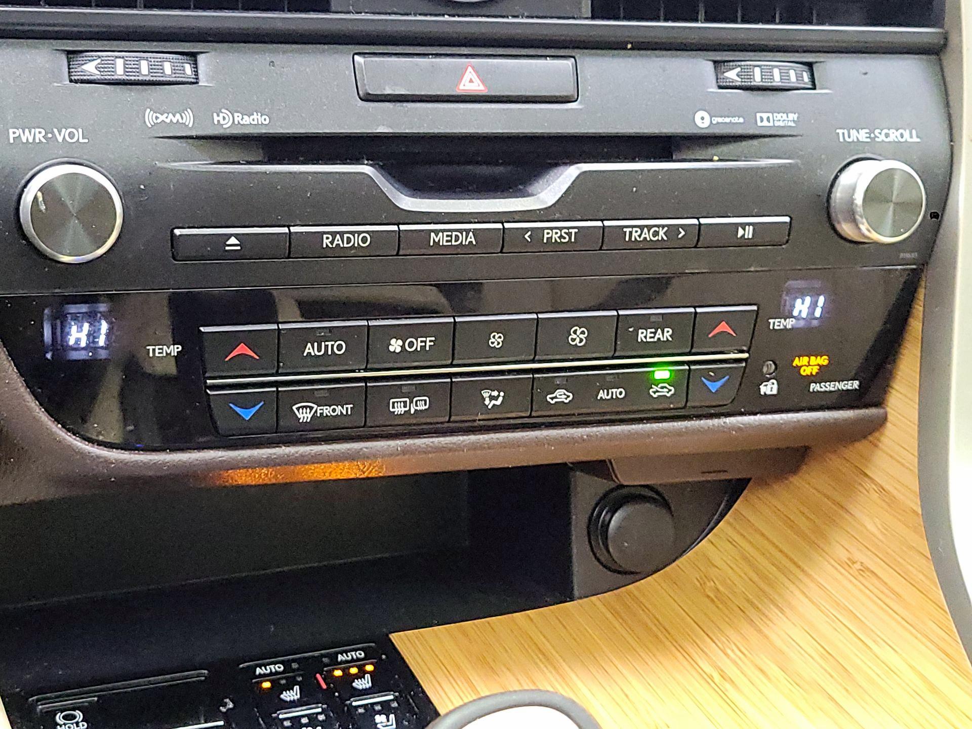 Thumbnail: 2018 Lexus RX - 17