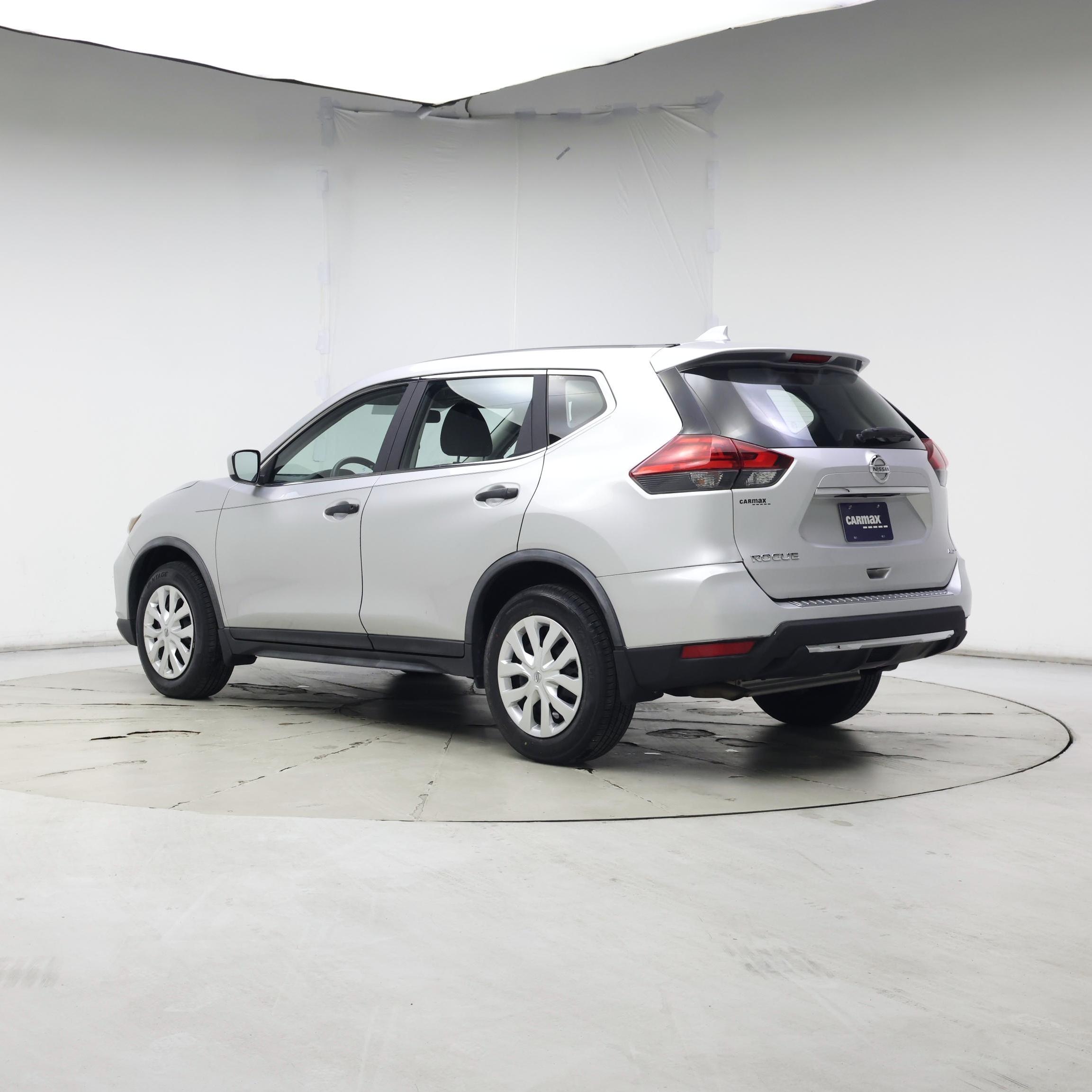 Thumbnail: 2017 Nissan Rogue - 2