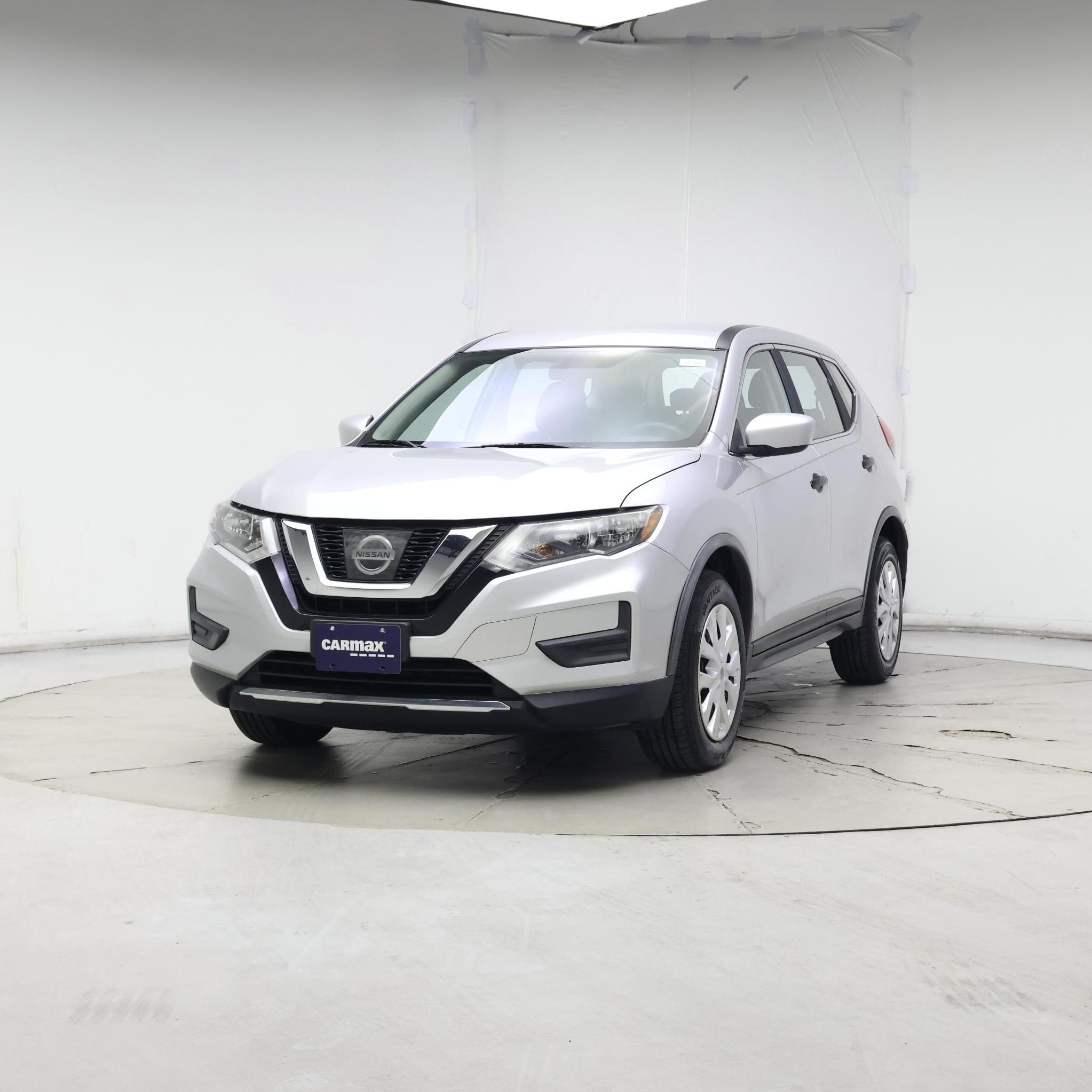 Thumbnail: 2017 Nissan Rogue - 4