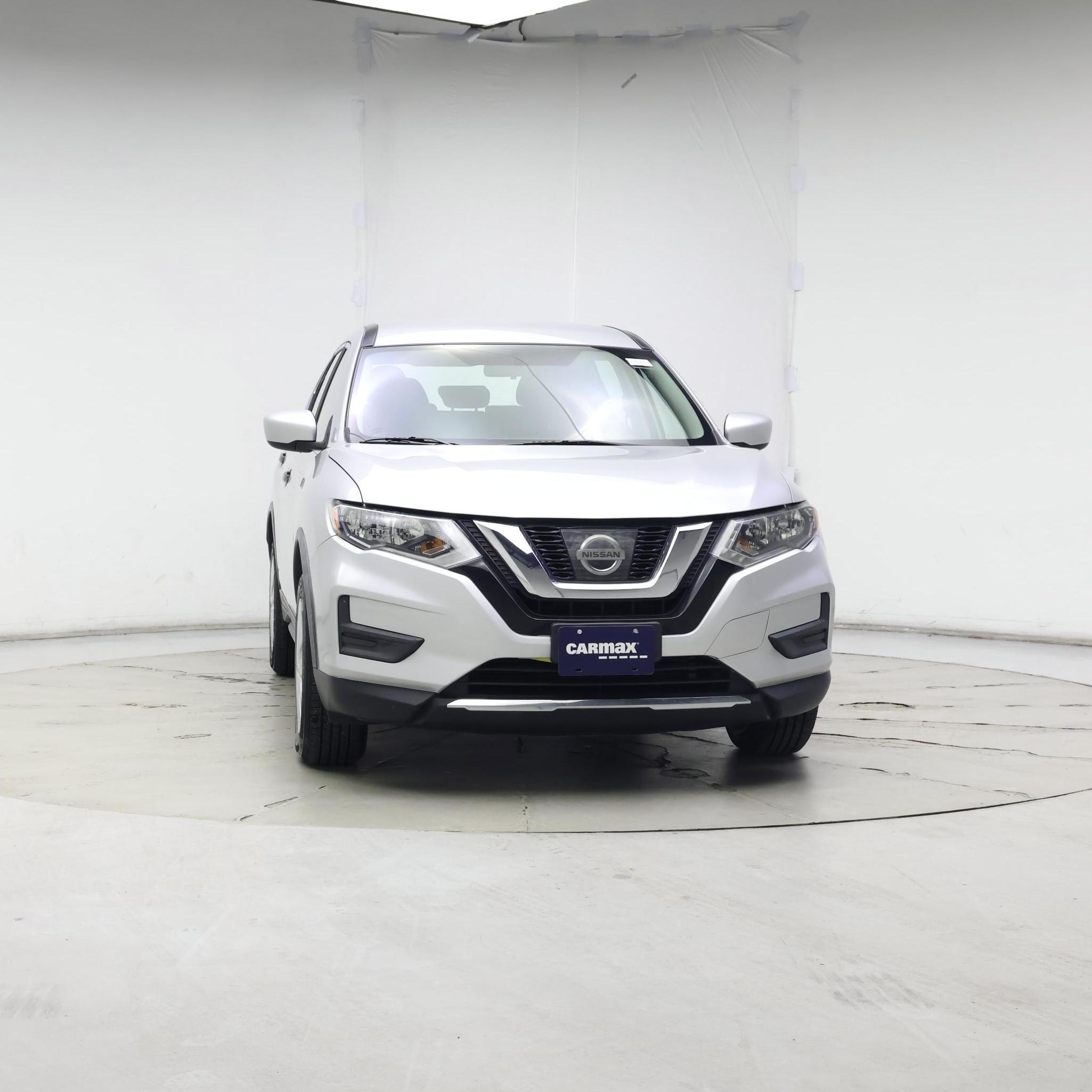 Thumbnail: 2017 Nissan Rogue - 5