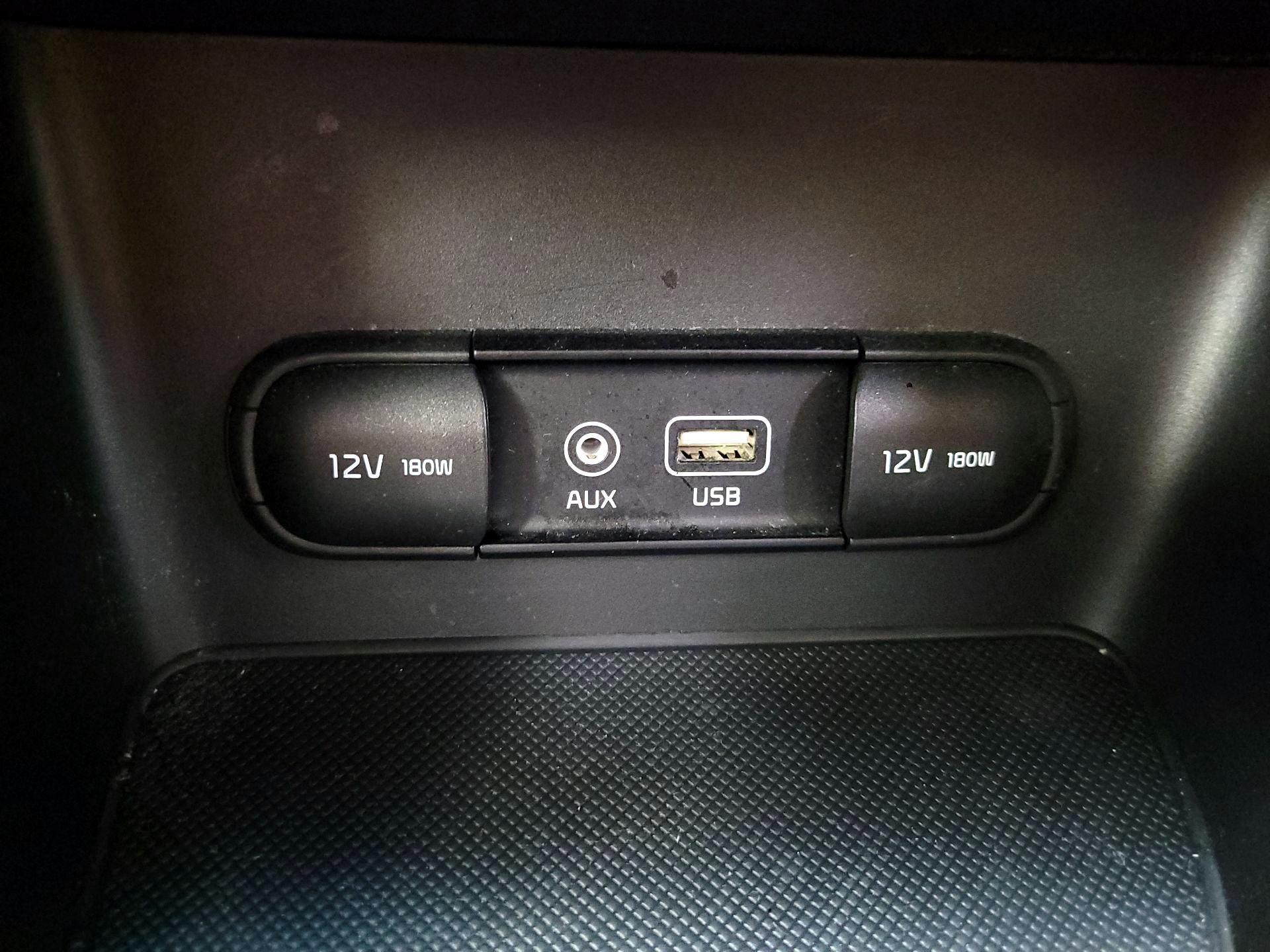 Thumbnail: 2019 Kia Sportage - 18