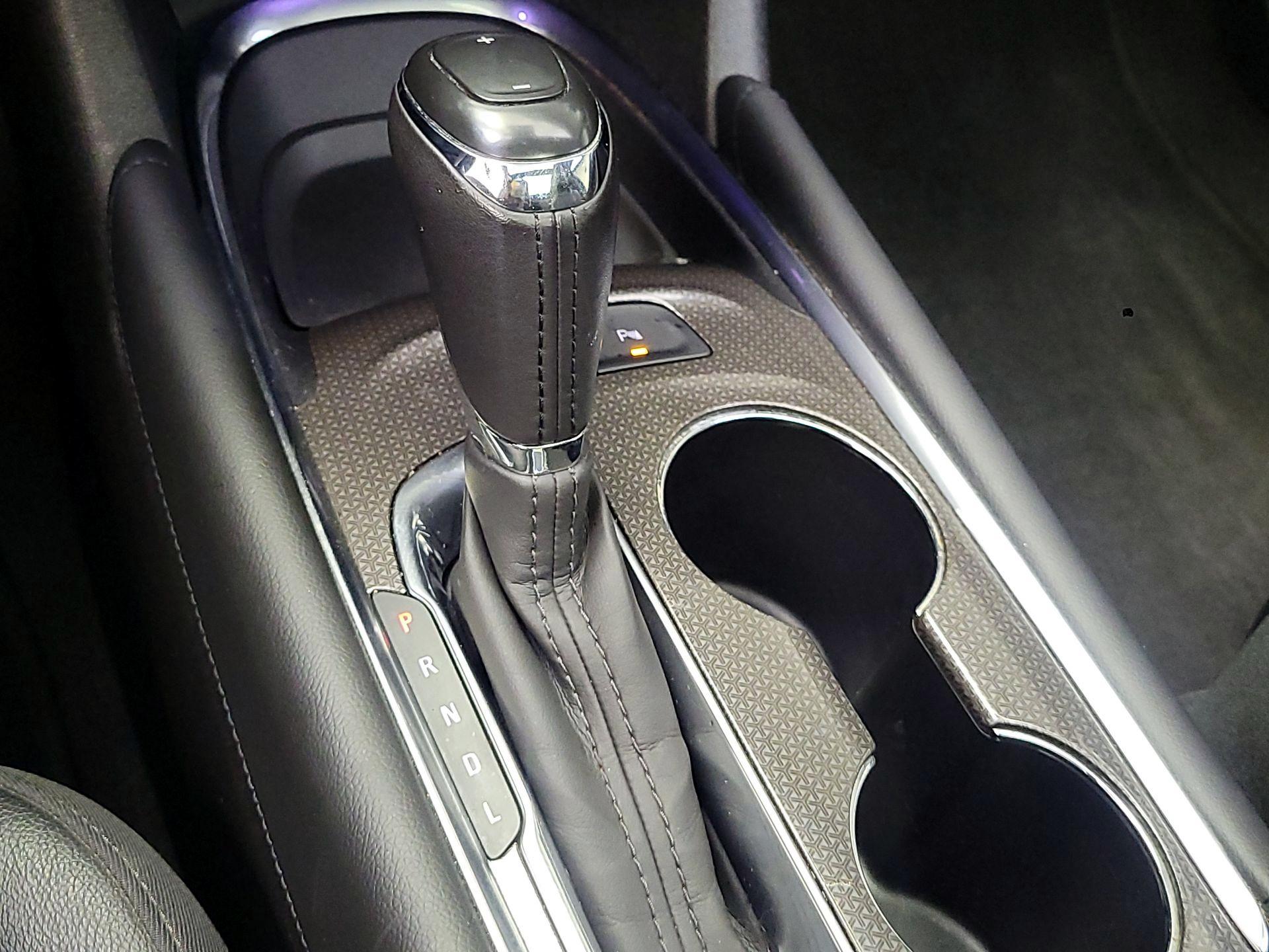 Thumbnail: 2018 Chevrolet Malibu - 18