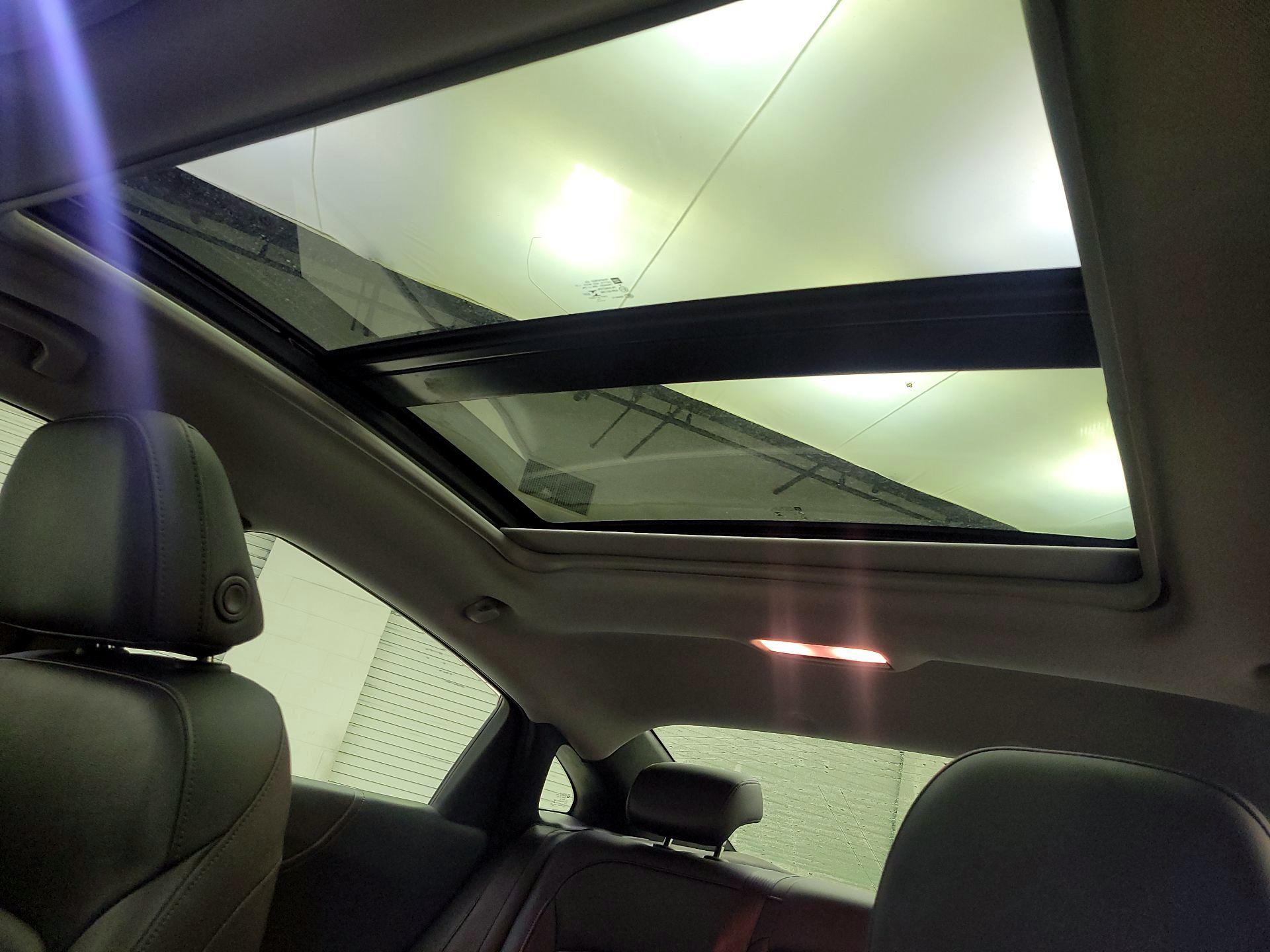 Thumbnail: 2018 Chevrolet Malibu - 20