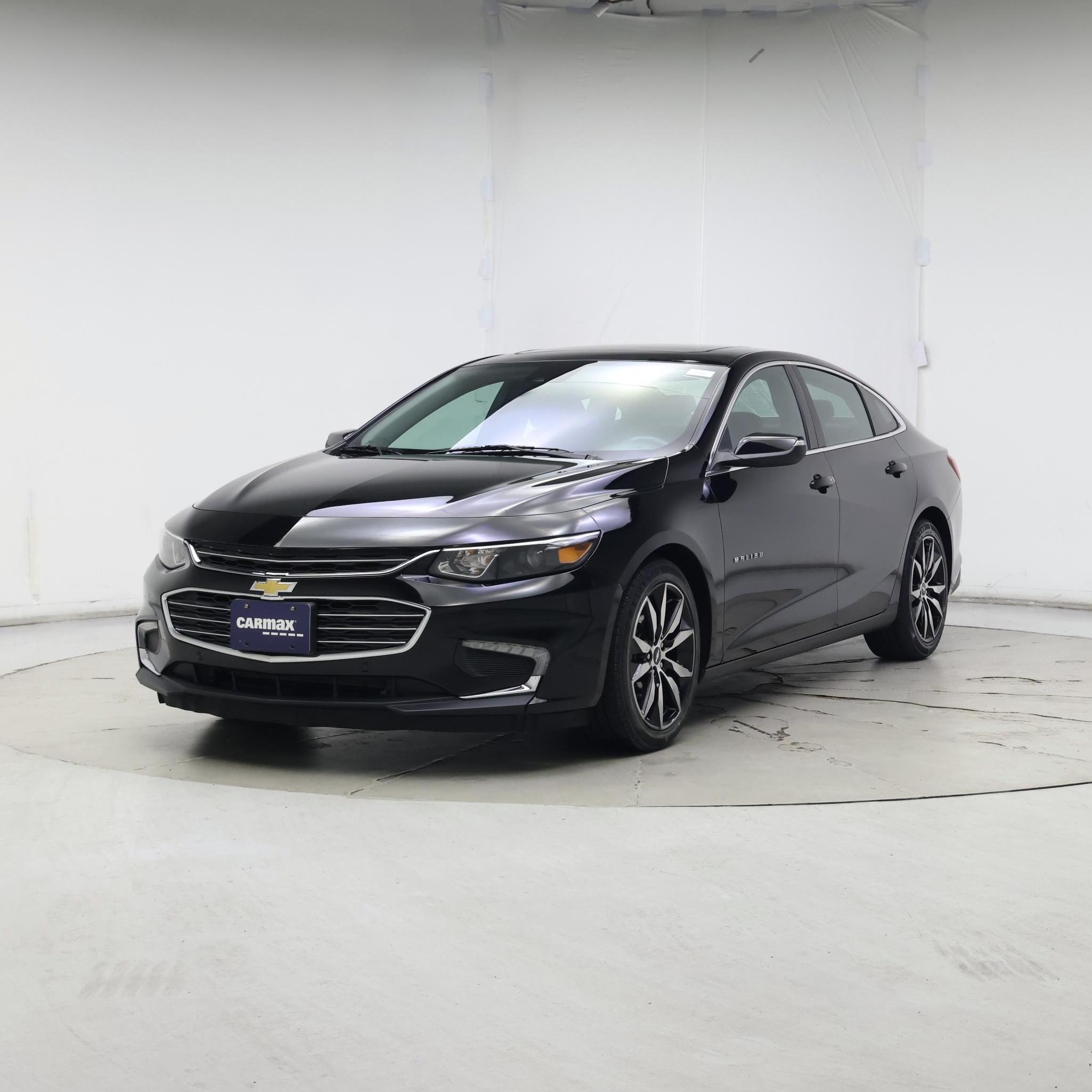 Thumbnail: 2018 Chevrolet Malibu - 4