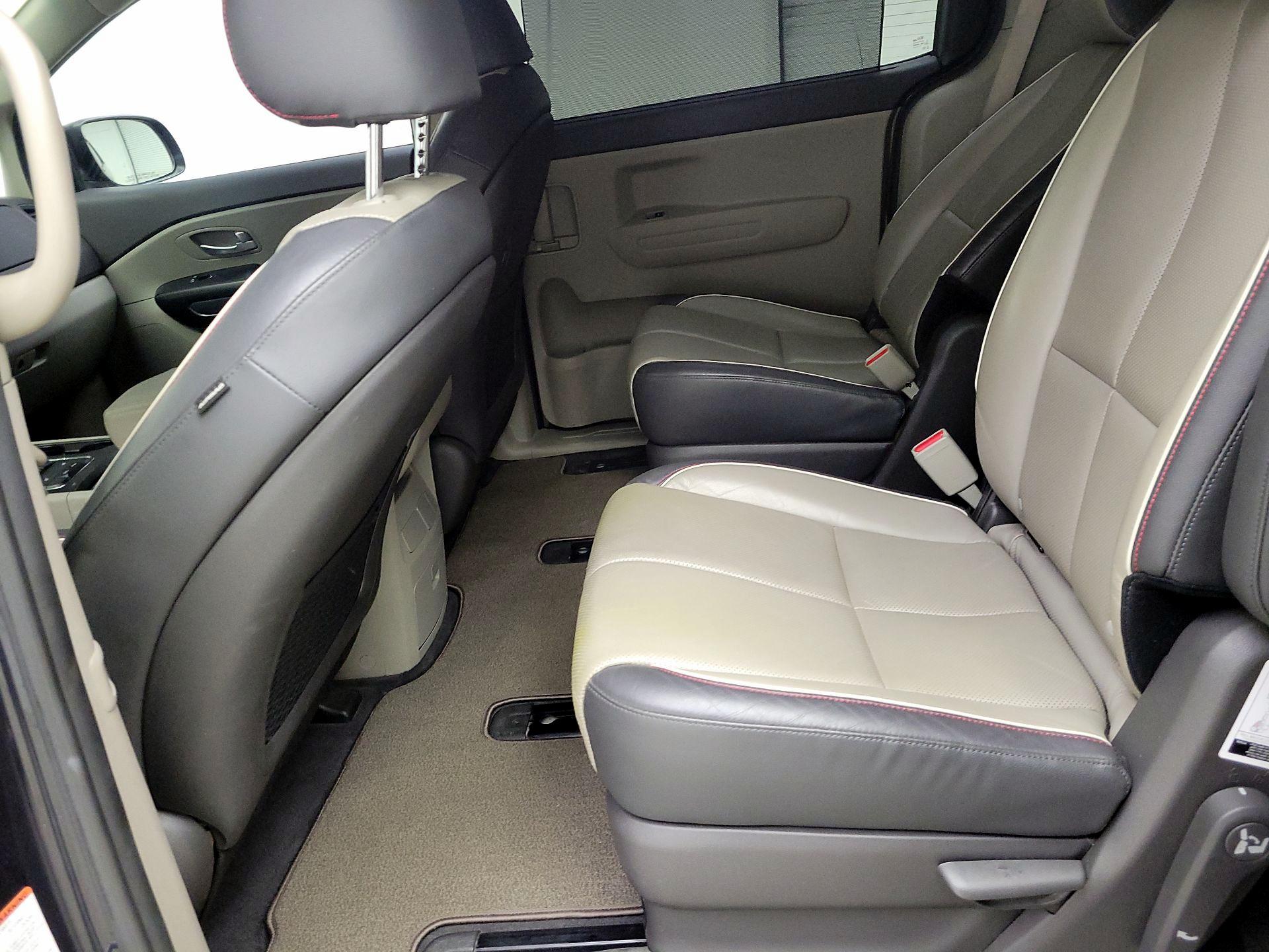 Thumbnail: 2017 Kia Sedona - 19