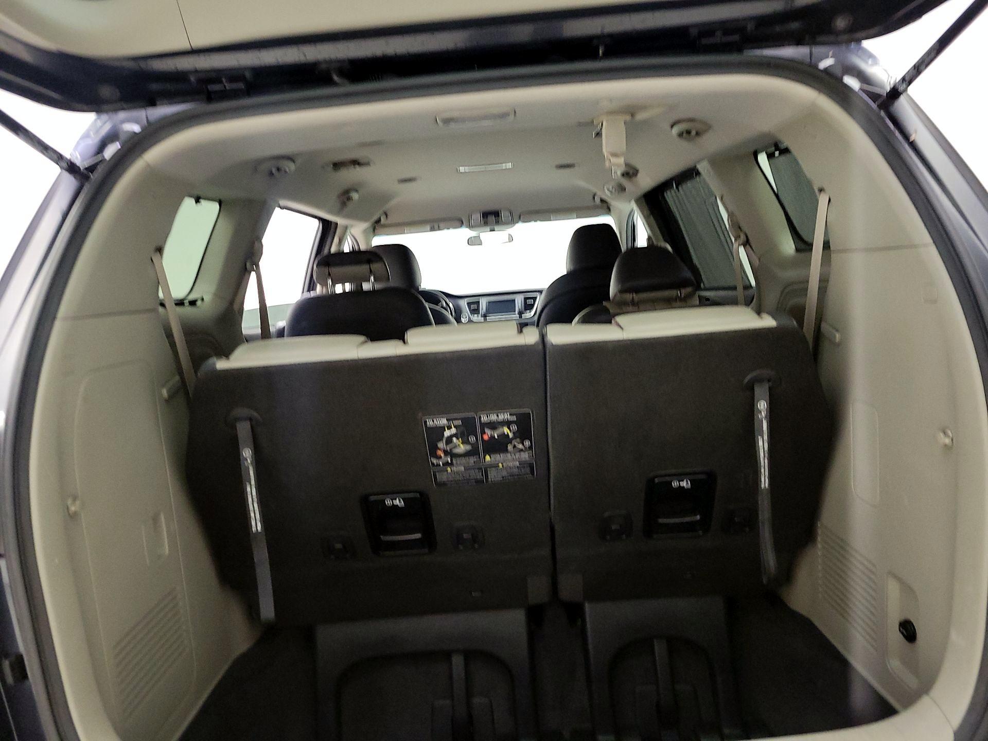 Thumbnail: 2017 Kia Sedona - 20