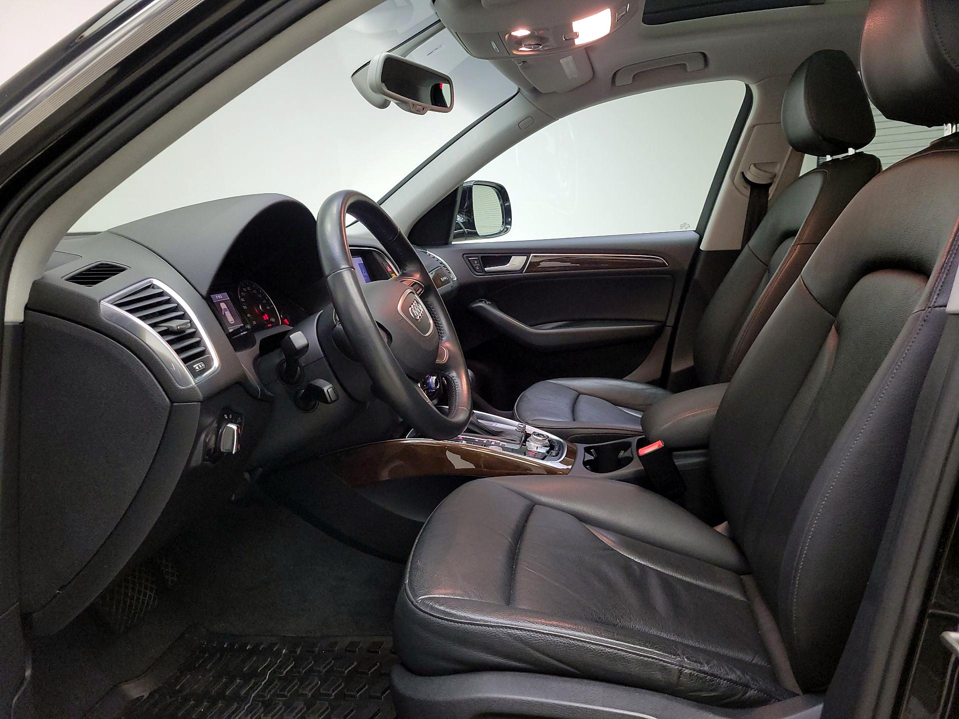 Thumbnail: 2015 Audi Q5 - 11