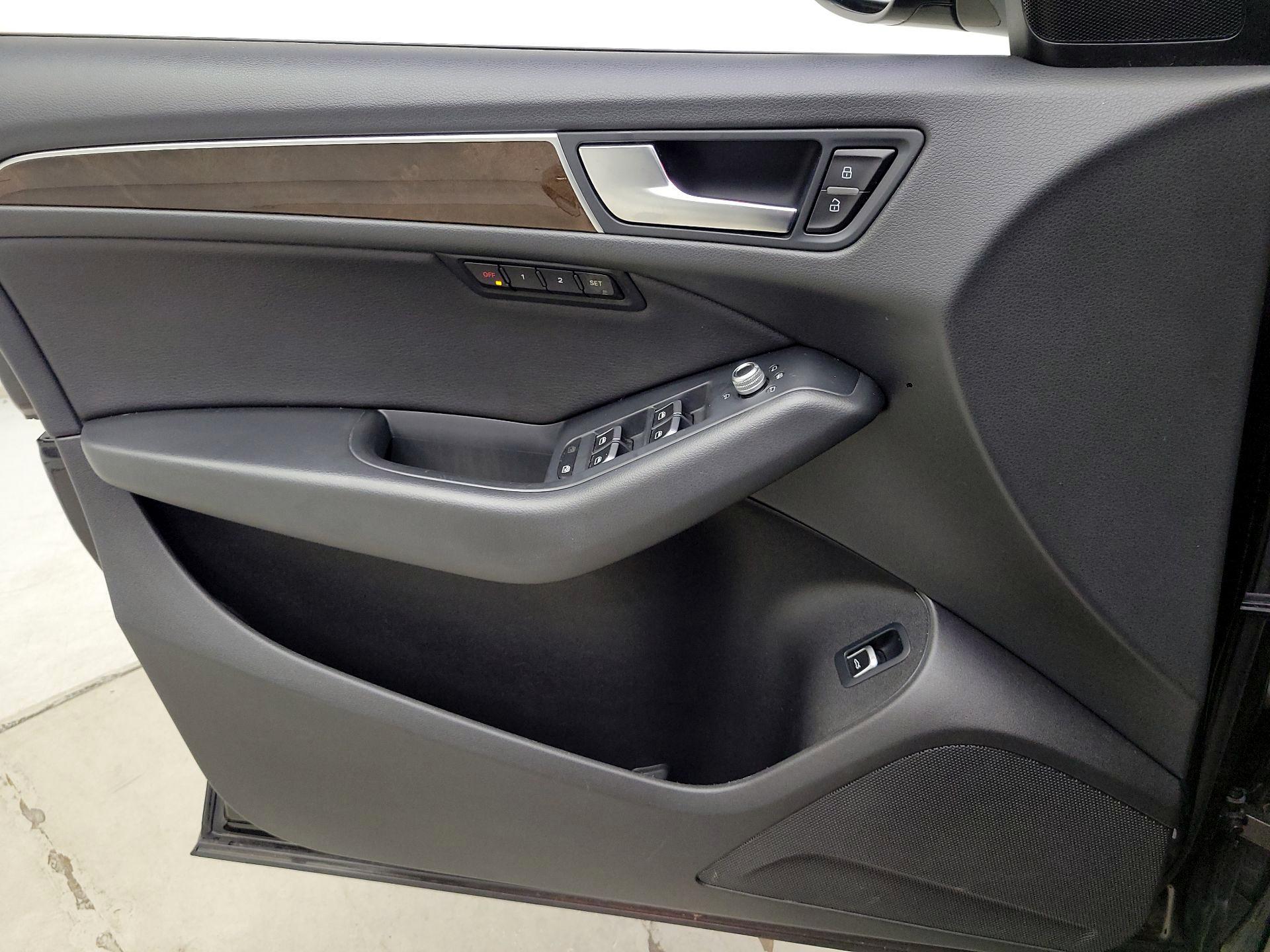 Thumbnail: 2015 Audi Q5 - 12