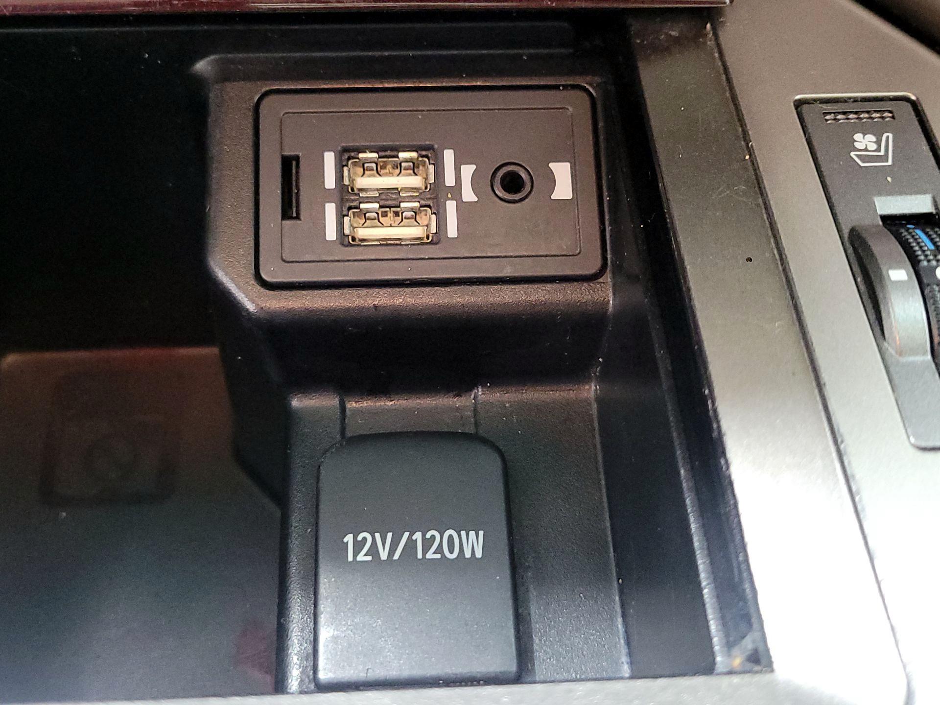 Thumbnail: 2019 Lexus GX - 19