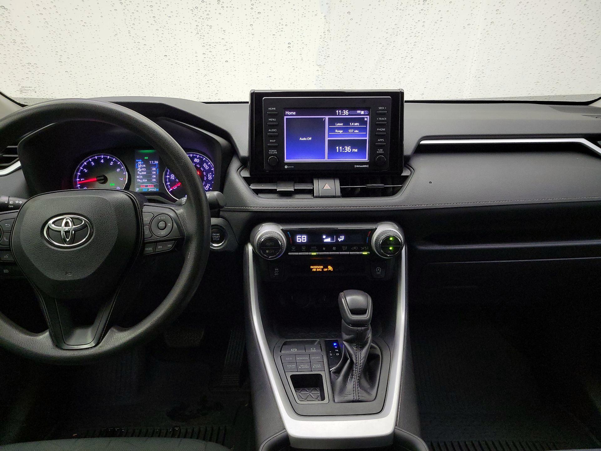 Thumbnail: 2020 Toyota RAV4 - 9