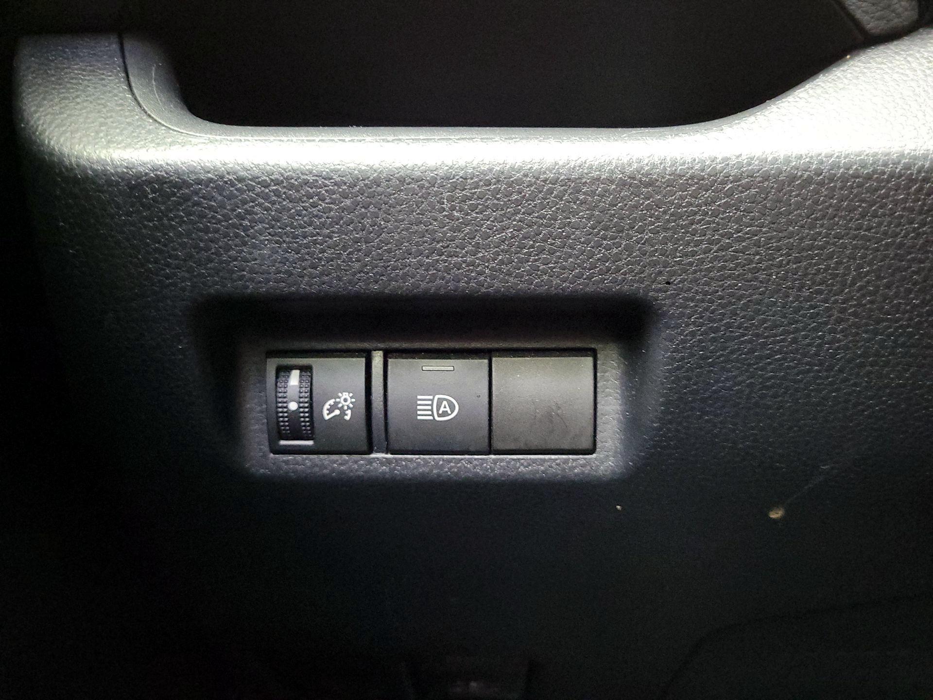 Thumbnail: 2020 Toyota RAV4 - 13