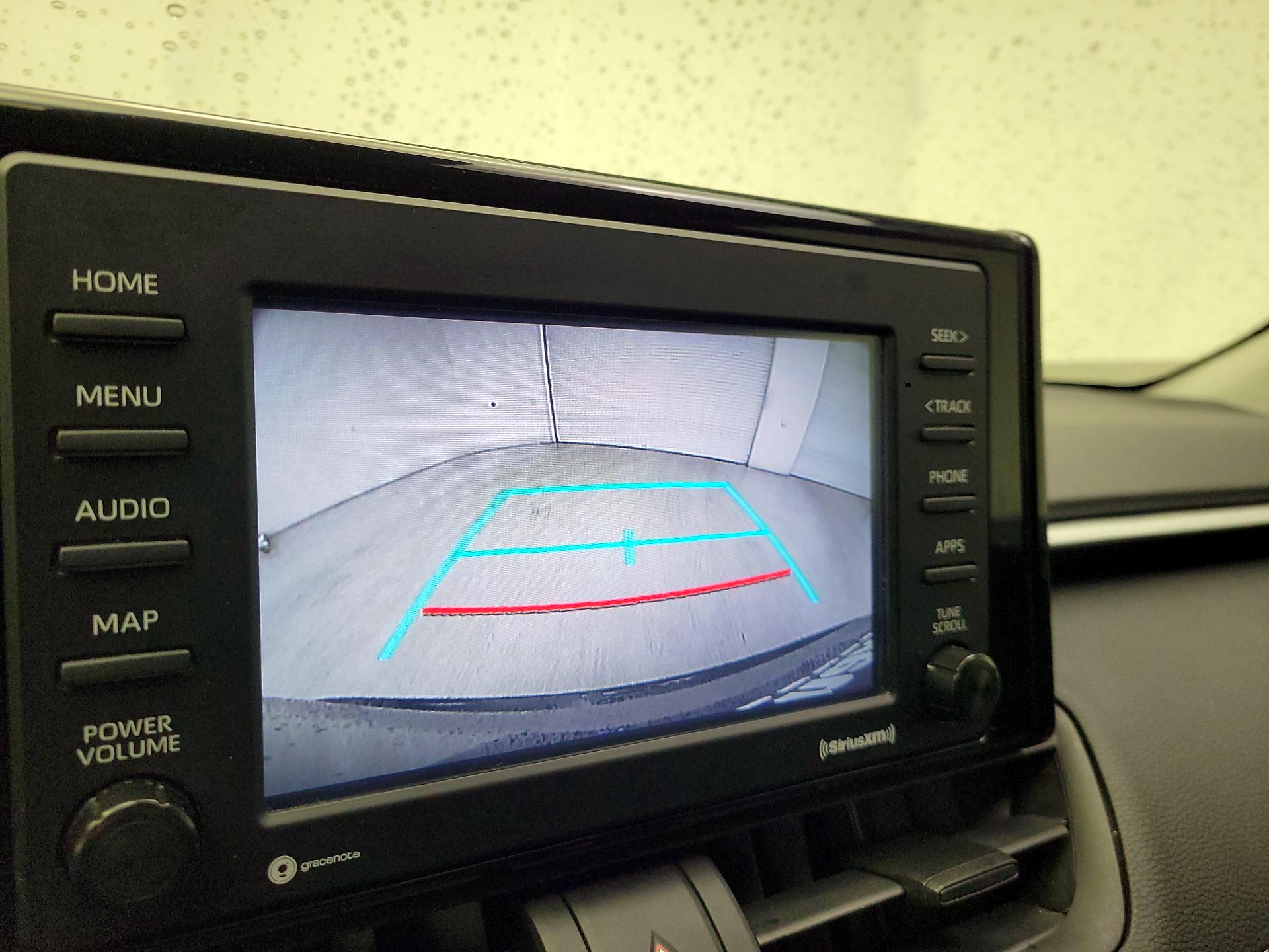 Thumbnail: 2020 Toyota RAV4 - 15