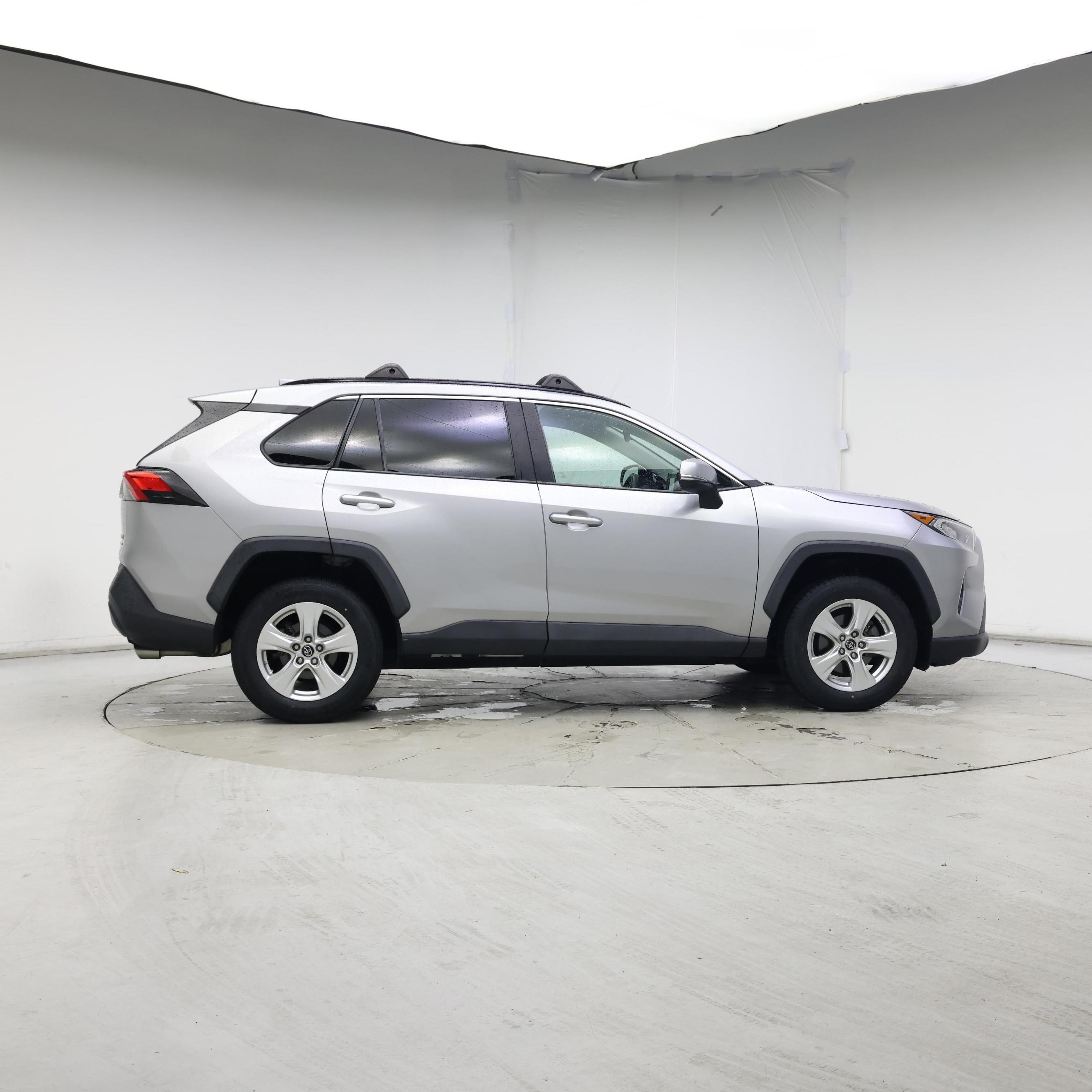 Thumbnail: 2020 Toyota RAV4 - 7