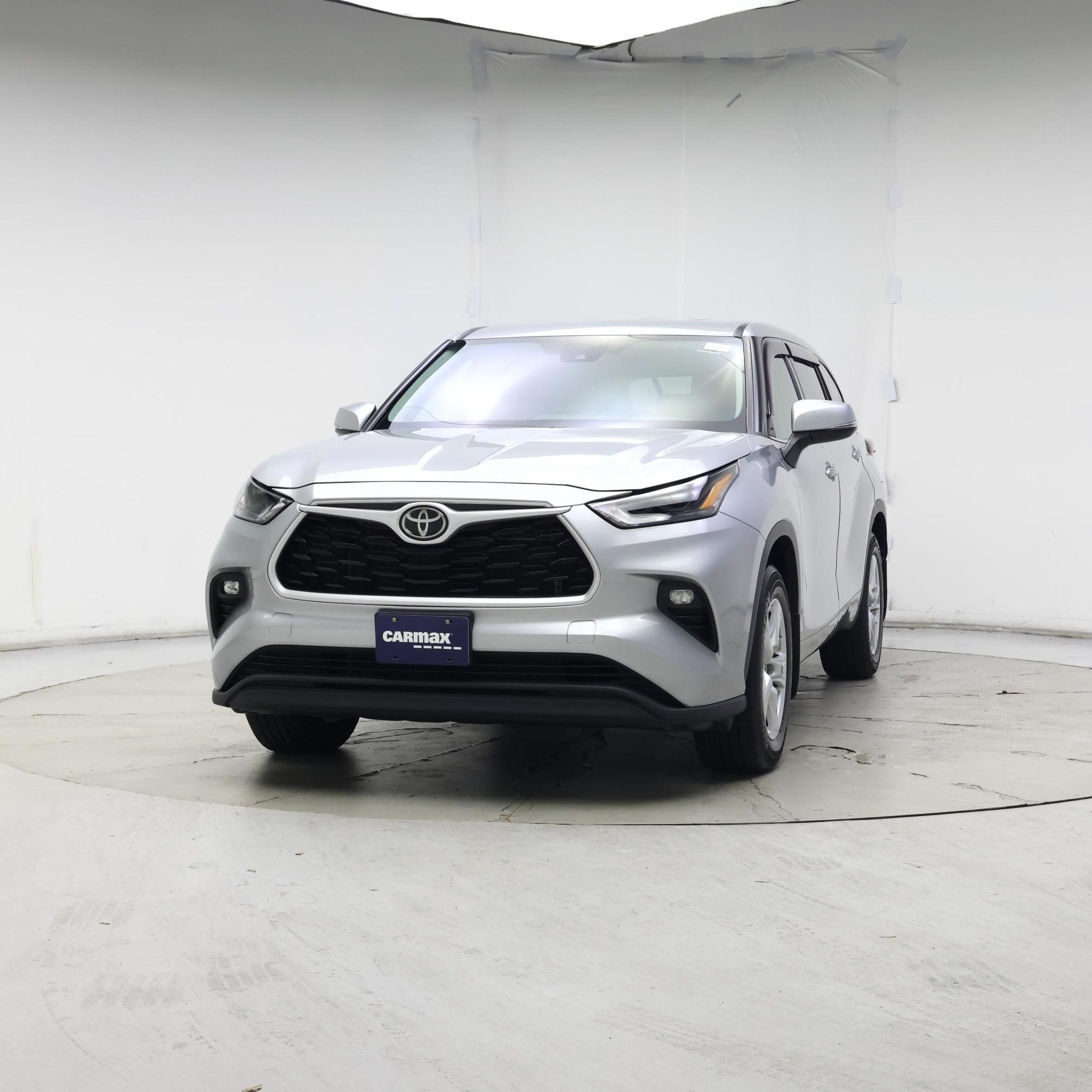 Thumbnail: 2022 Toyota Highlander - 4