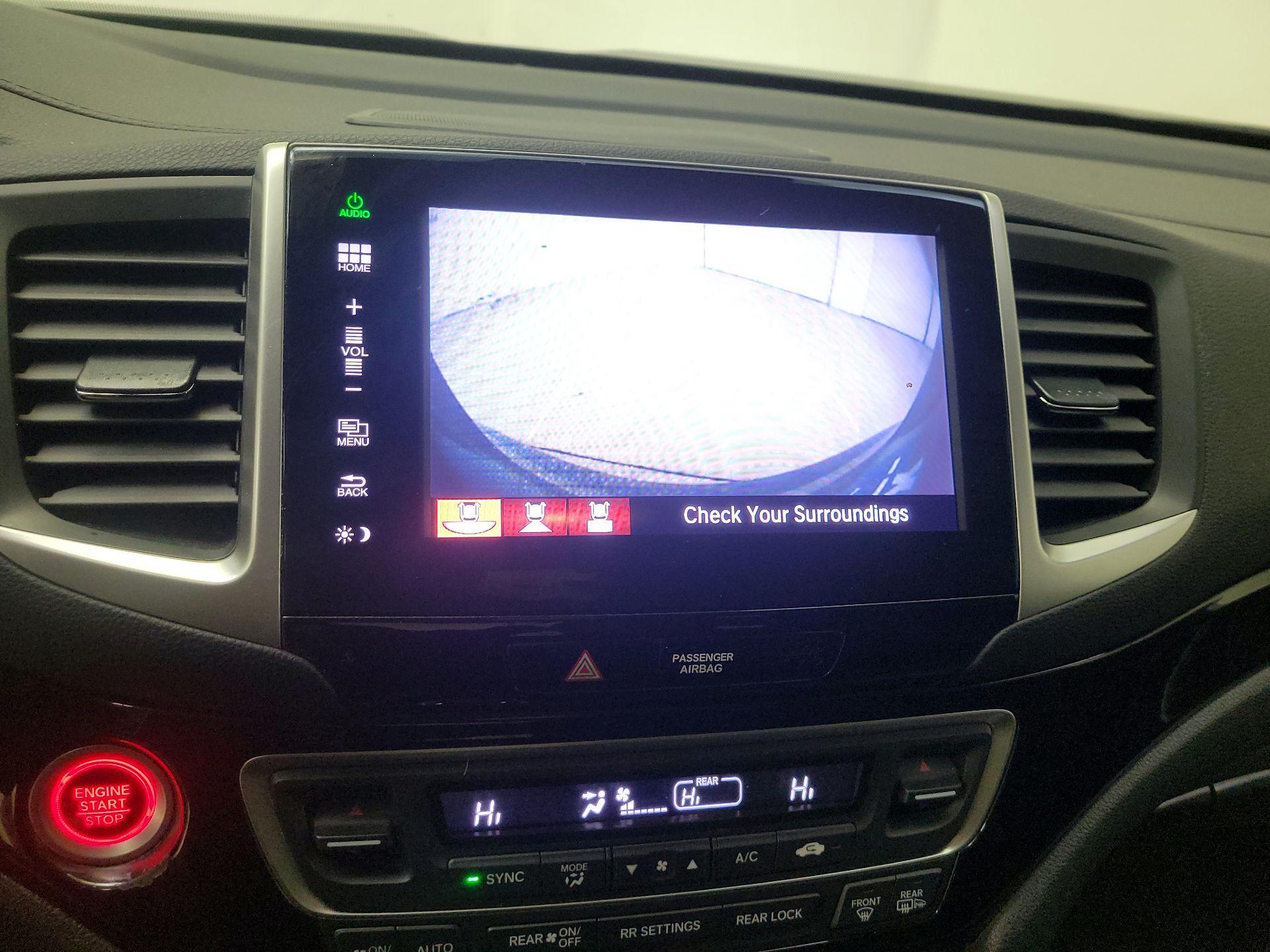 Thumbnail: 2016 Honda Pilot - 14