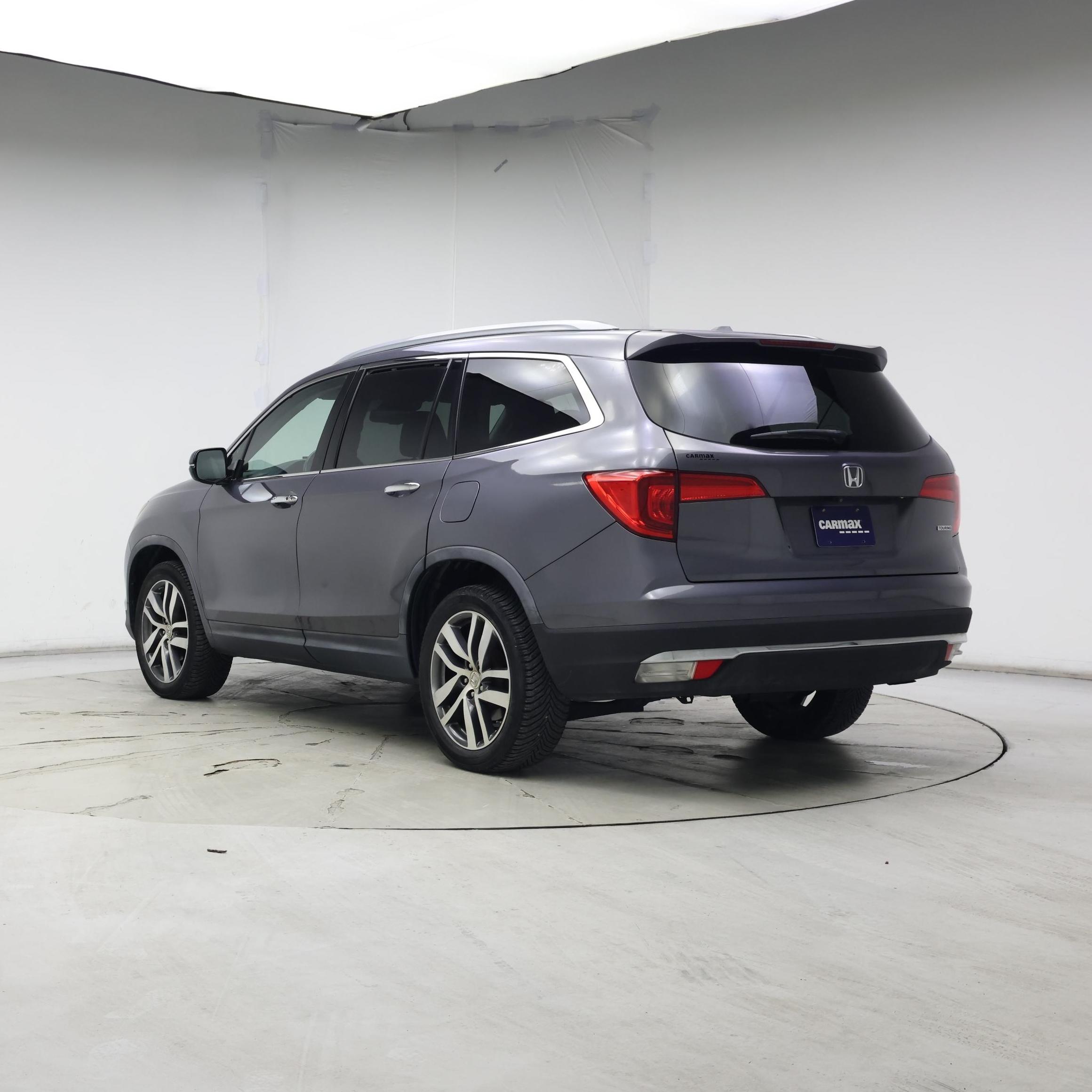 Thumbnail: 2016 Honda Pilot - 2