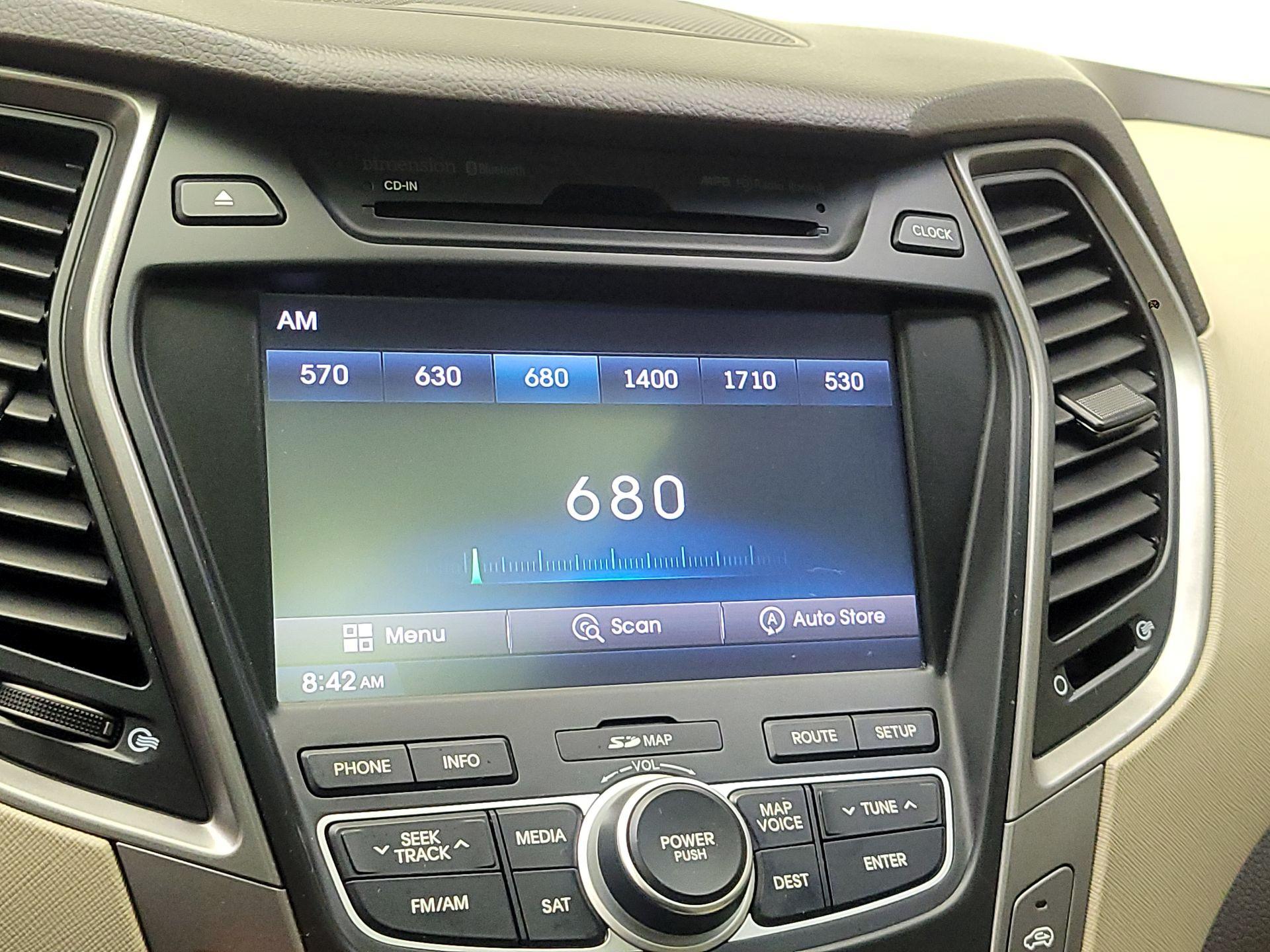 Thumbnail: 2014 Hyundai Santa Fe - 16