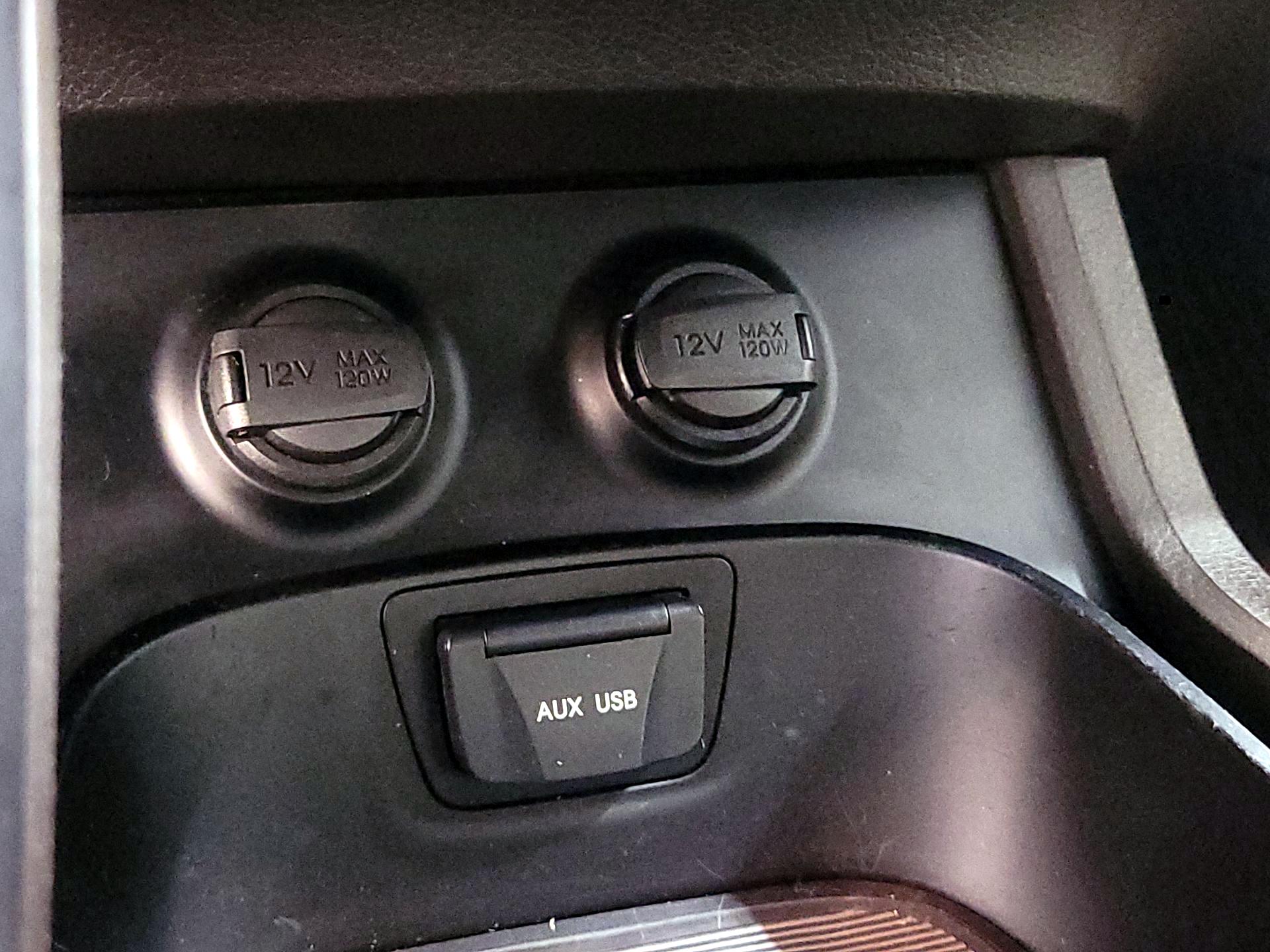 Thumbnail: 2014 Hyundai Santa Fe - 19