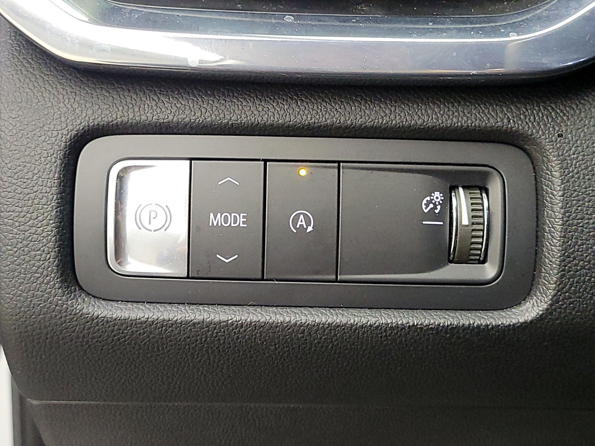 Thumbnail: 2025 GMC Acadia - 13