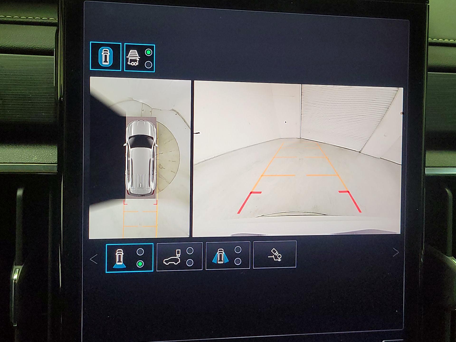 Thumbnail: 2025 GMC Acadia - 15