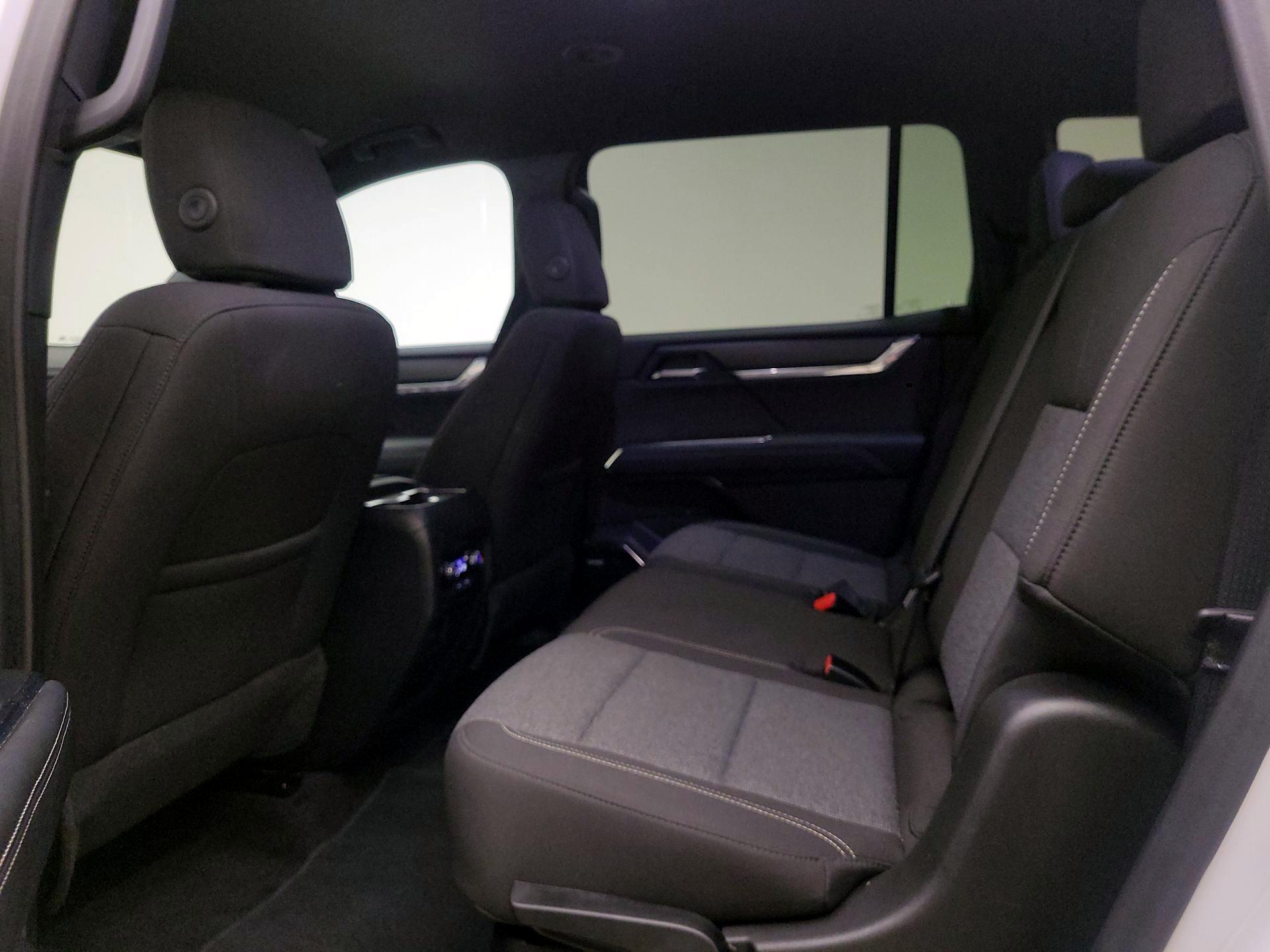 Thumbnail: 2025 GMC Acadia - 20