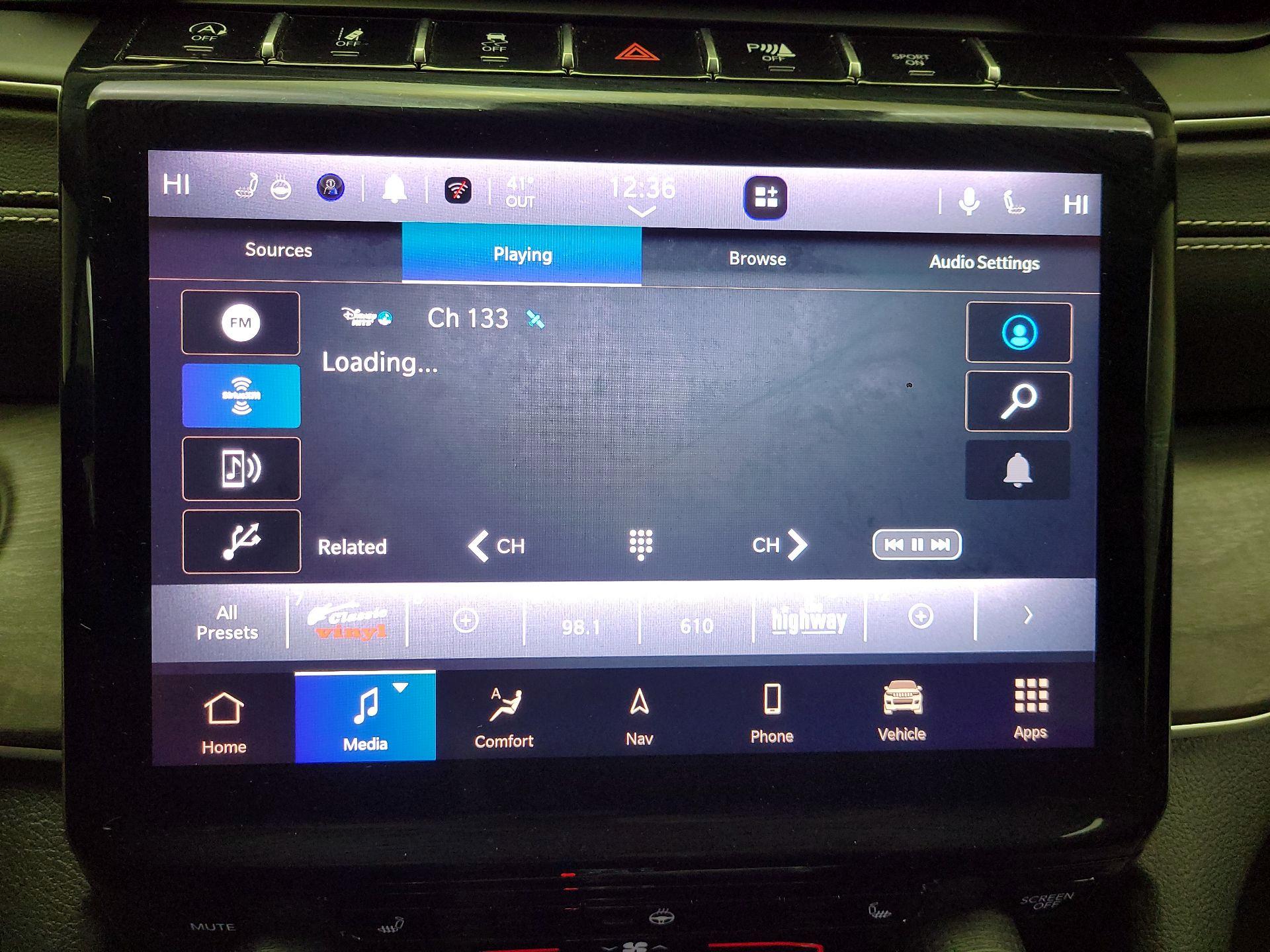 Thumbnail: 2023 Jeep Grand Cherokee - 16