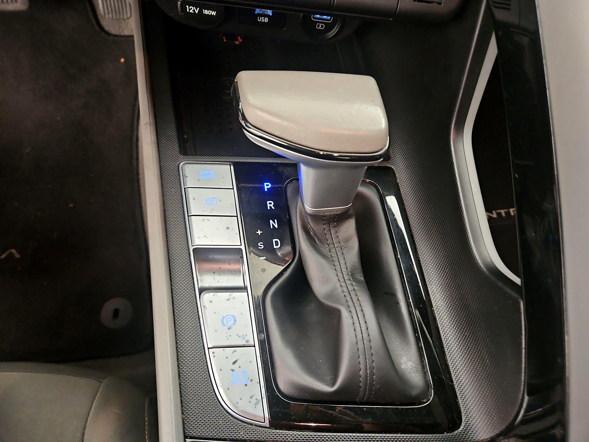 Thumbnail: 2023 Hyundai Elantra - 18