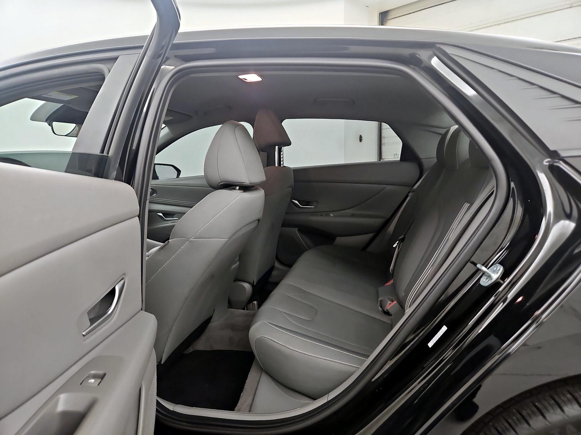 Thumbnail: 2023 Hyundai Elantra - 20