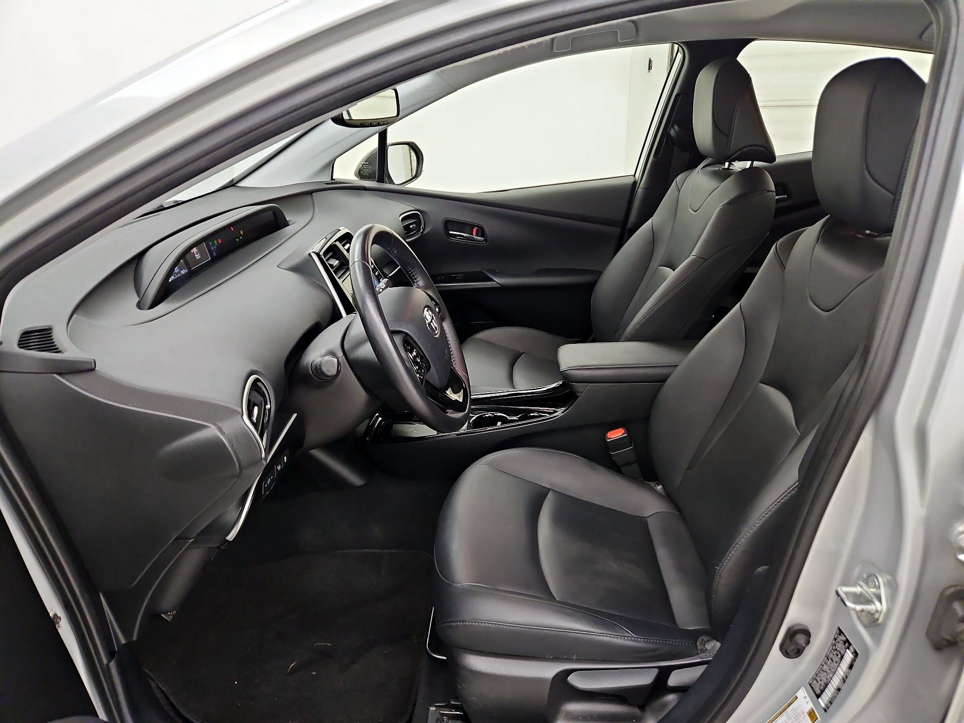 Thumbnail: 2022 Toyota Prius - 11