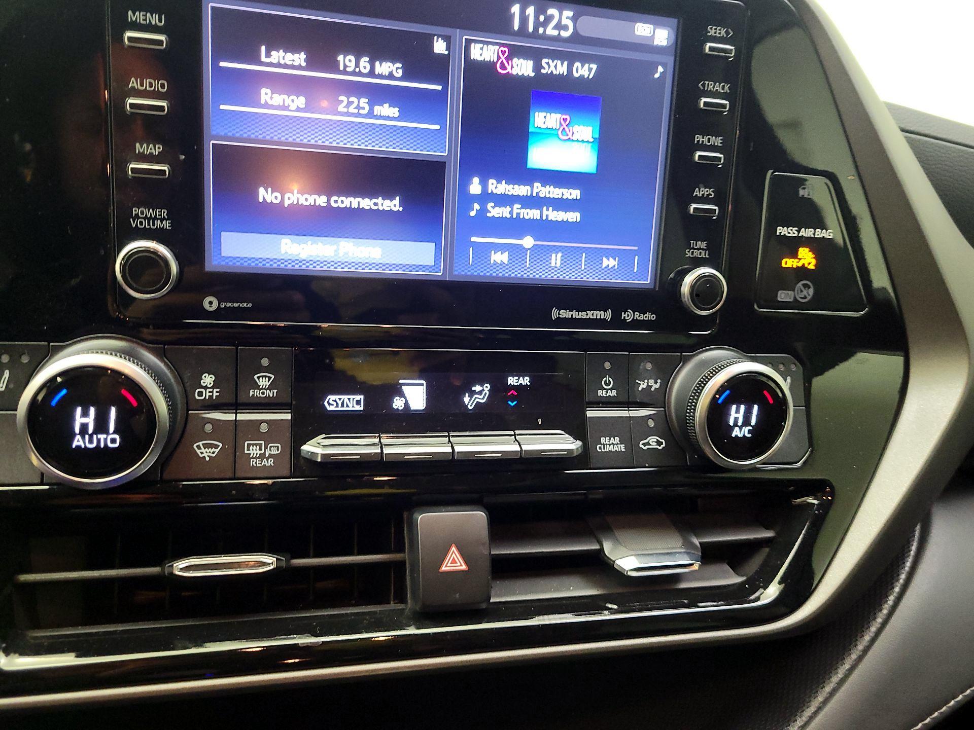 Thumbnail: 2021 Toyota Highlander - 16