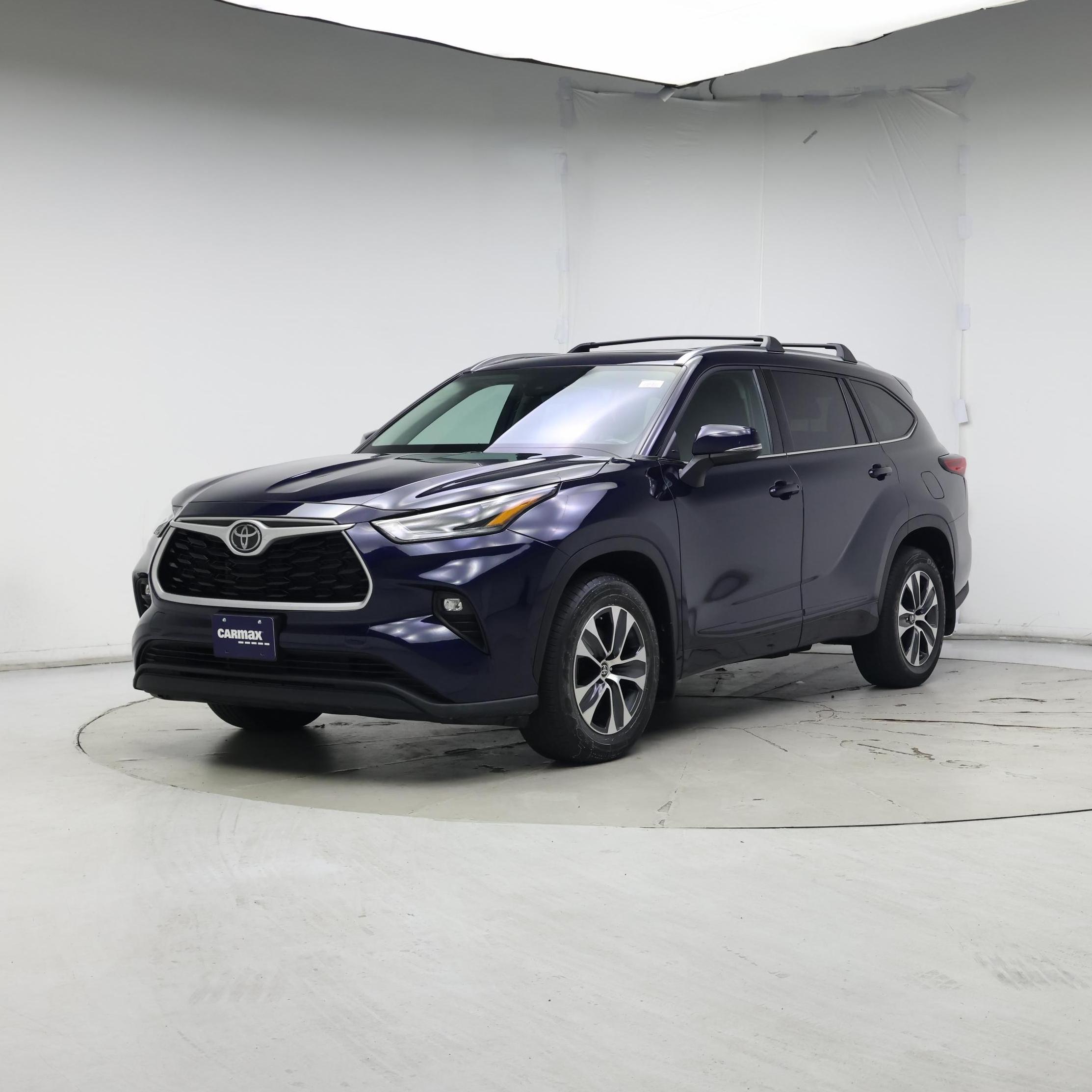Thumbnail: 2021 Toyota Highlander - 4