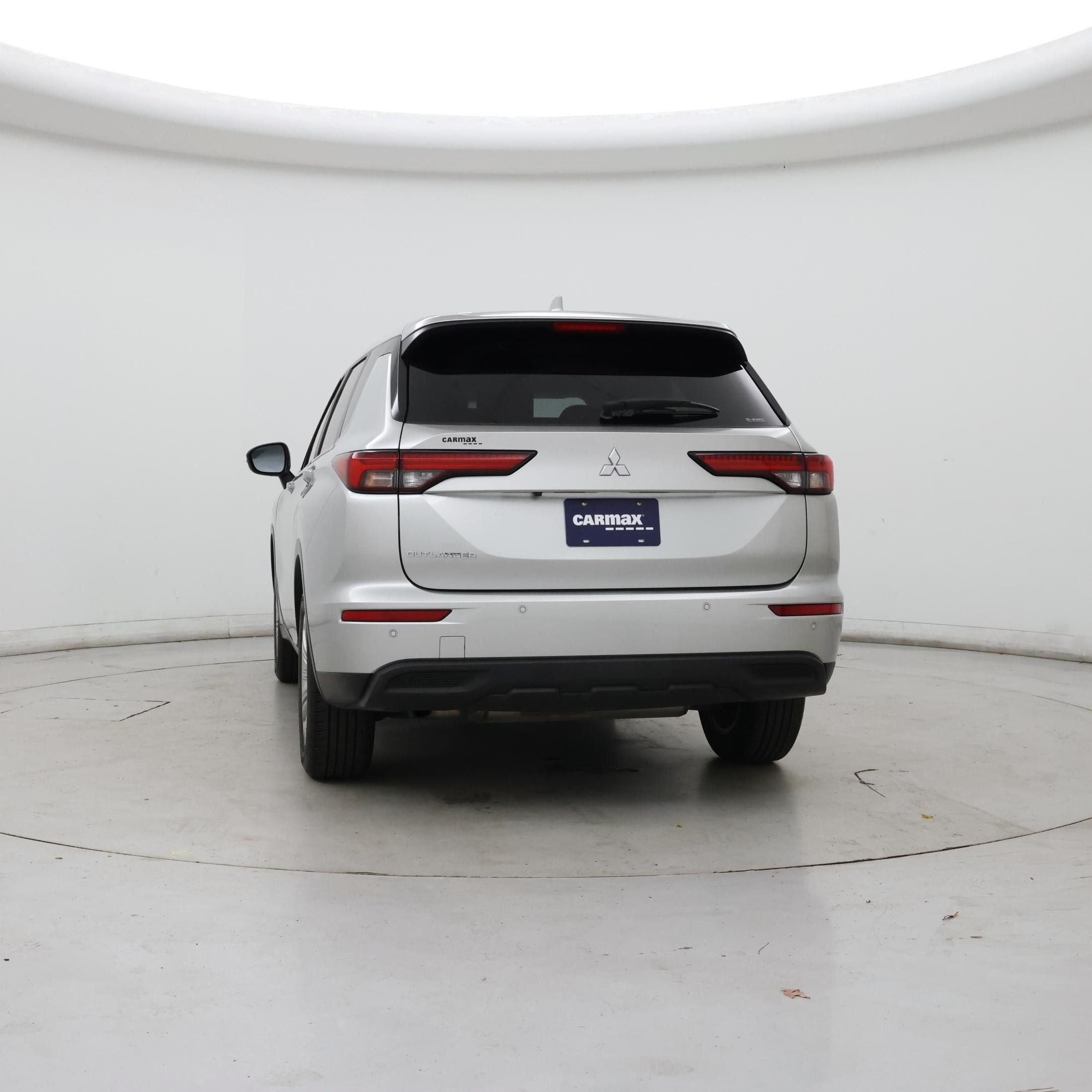 Thumbnail: 2022 Mitsubishi Outlander - 6