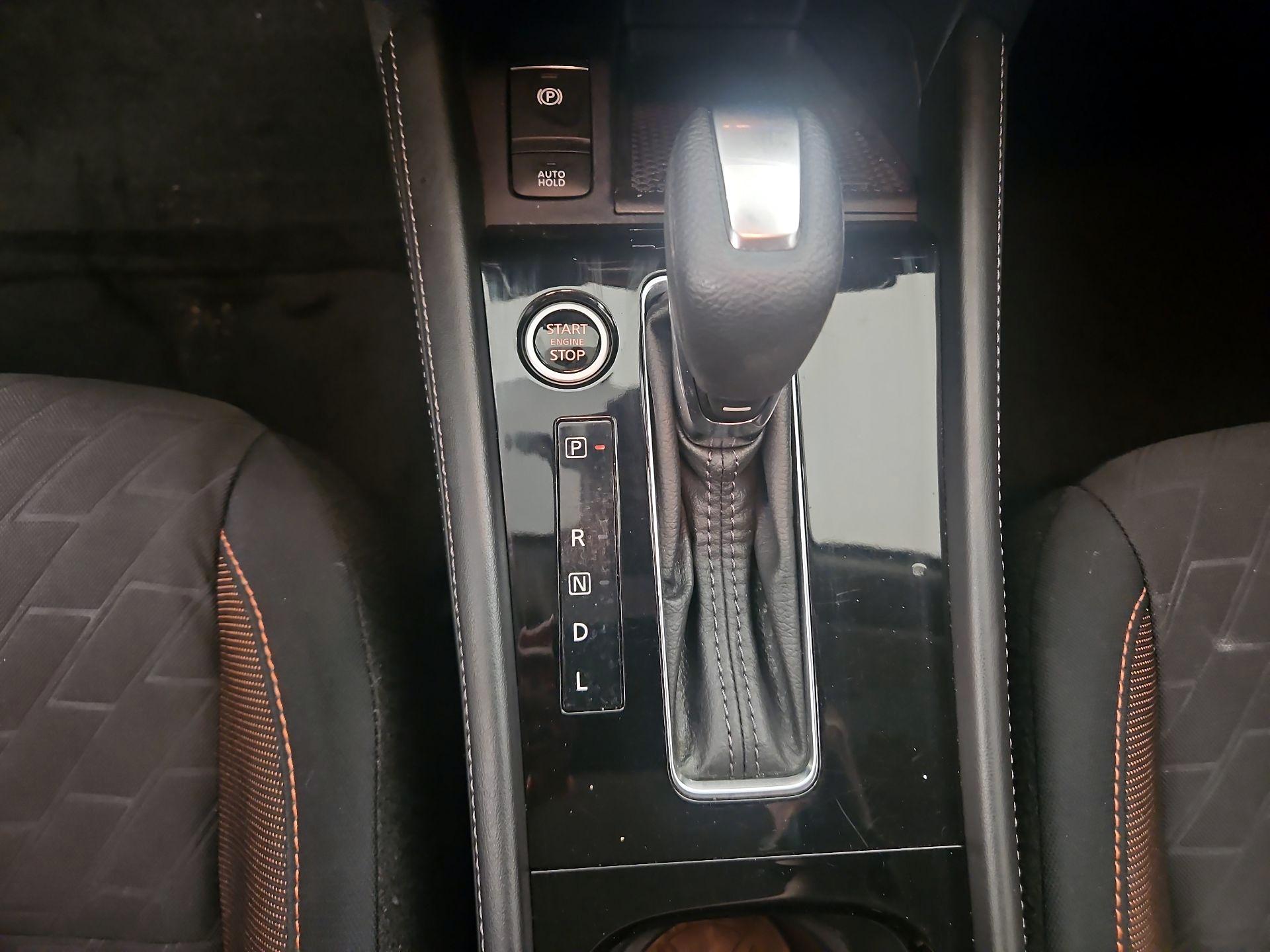 Thumbnail: 2023 Nissan Kicks - 17