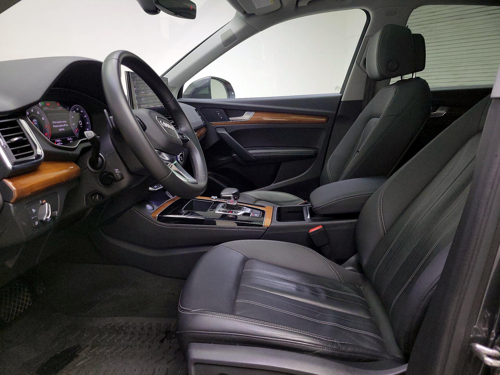 Thumbnail: 2022 Audi Q5 - 11