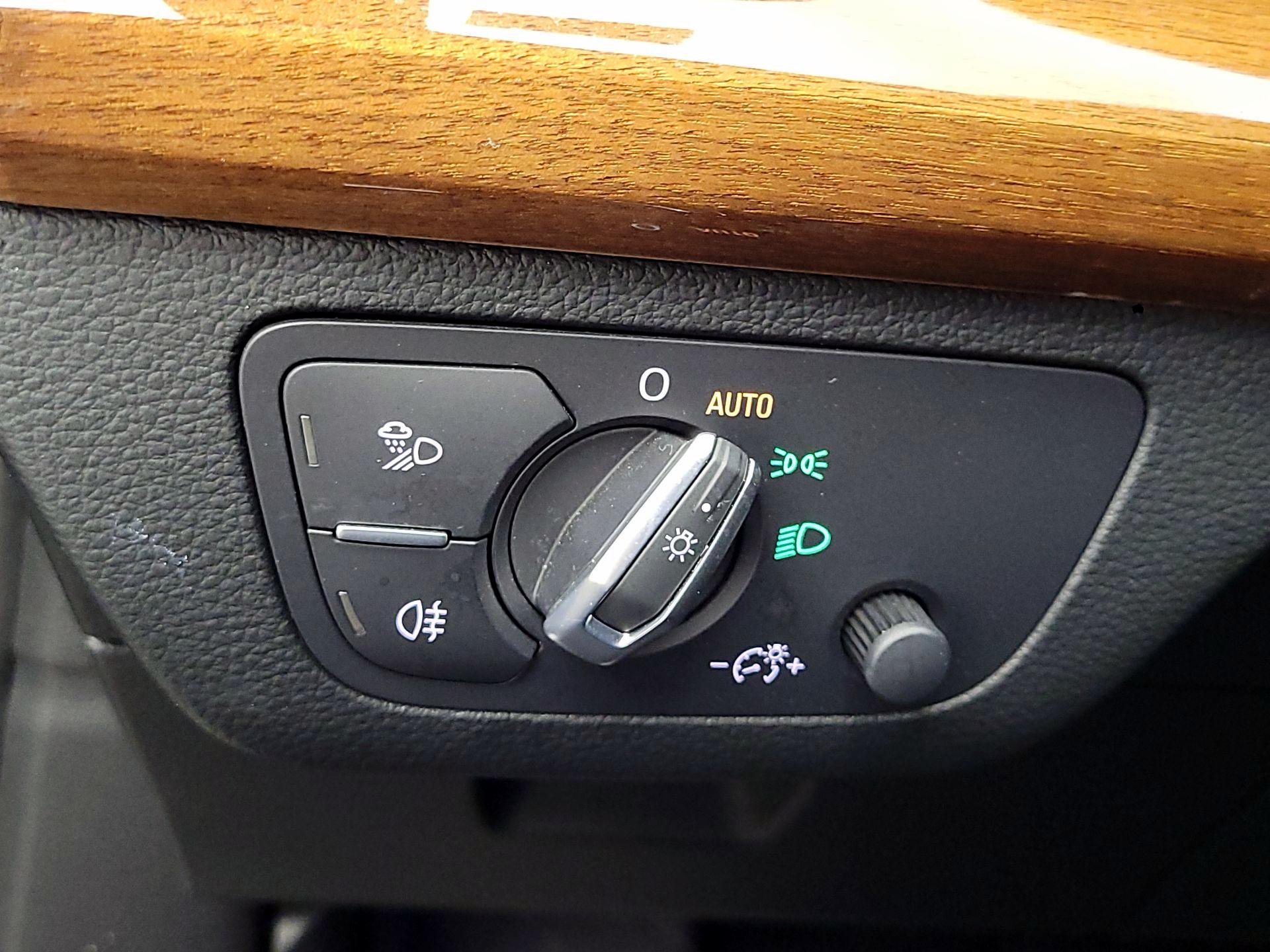 Thumbnail: 2022 Audi Q5 - 13