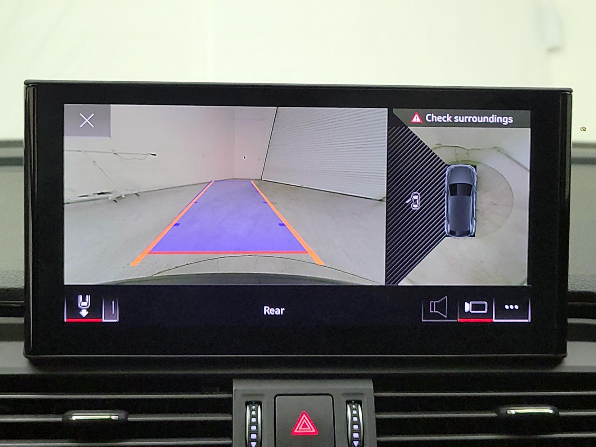 Thumbnail: 2022 Audi Q5 - 14