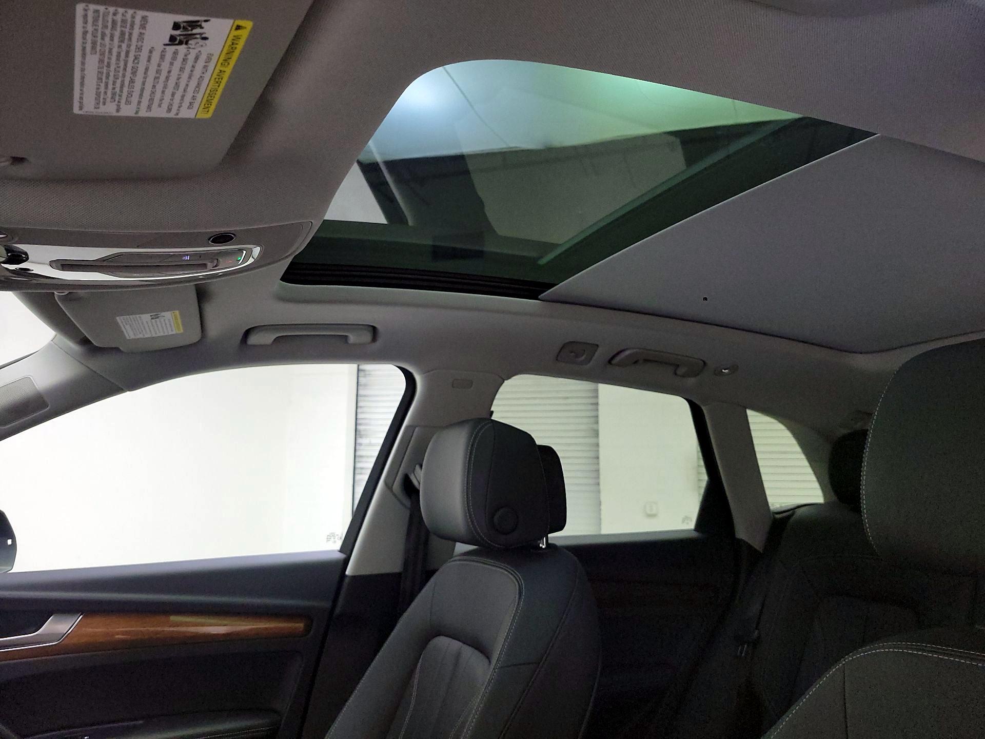 Thumbnail: 2022 Audi Q5 - 19