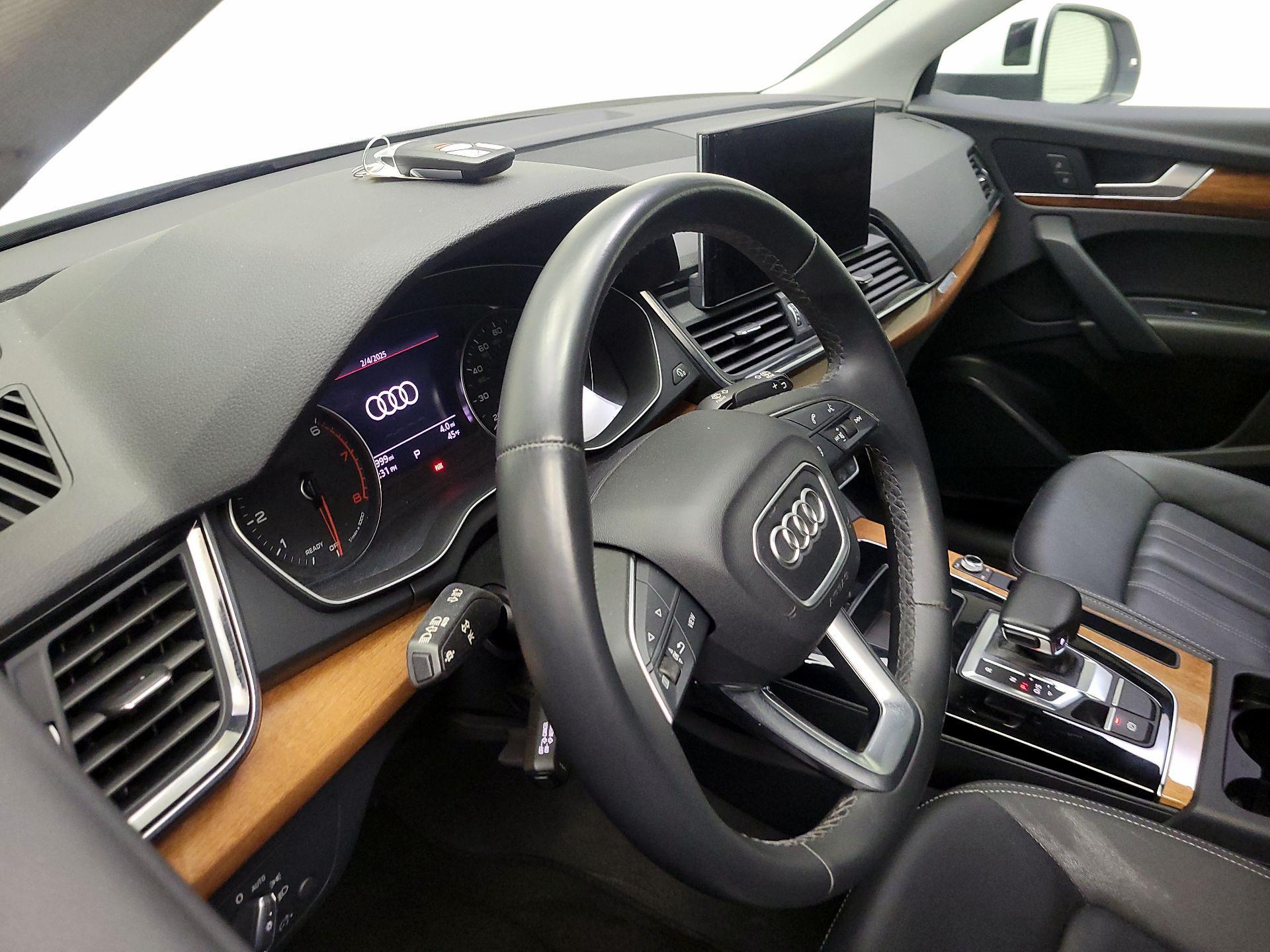 Thumbnail: 2023 Audi Q5 - 9