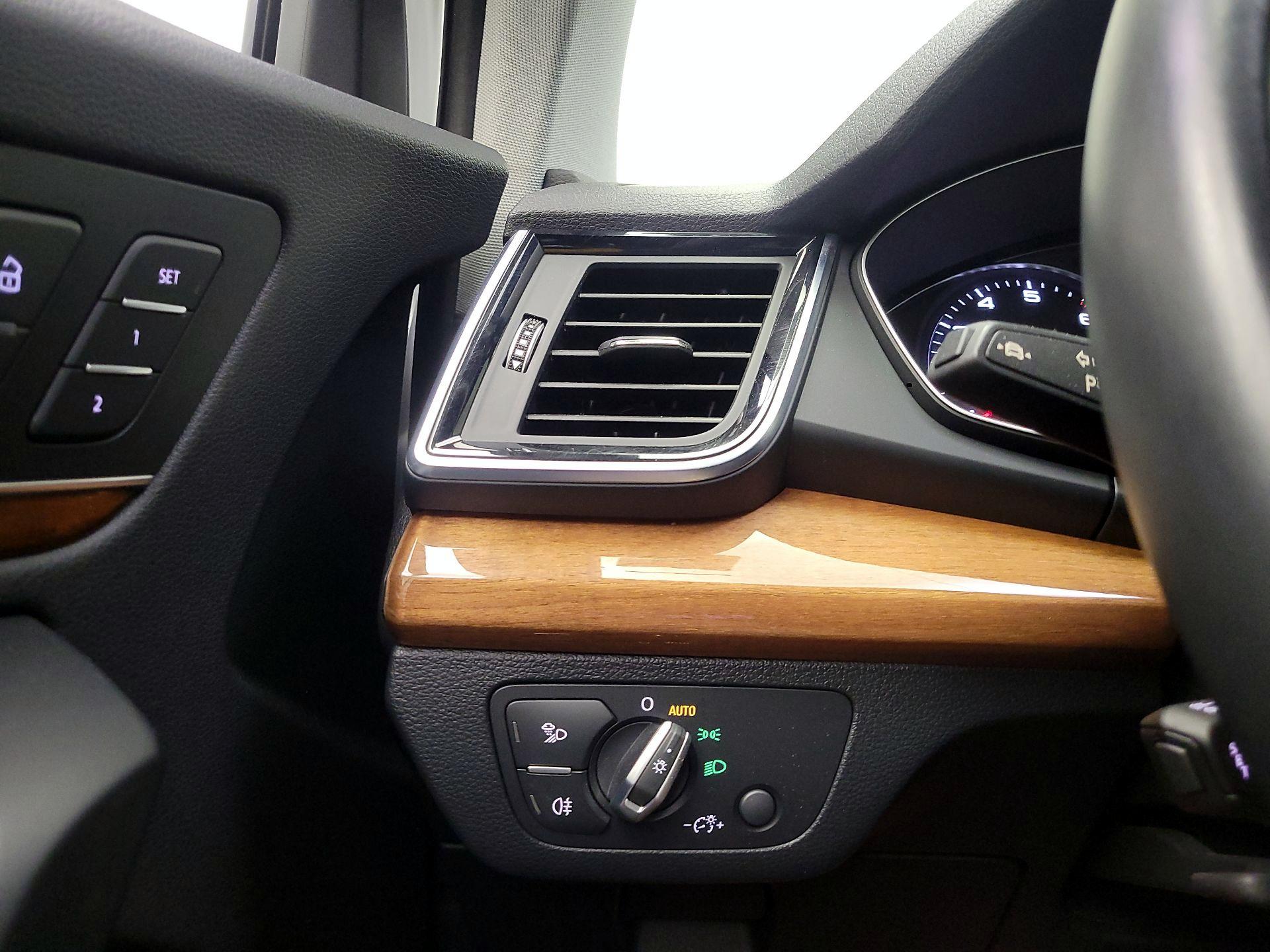 Thumbnail: 2023 Audi Q5 - 13