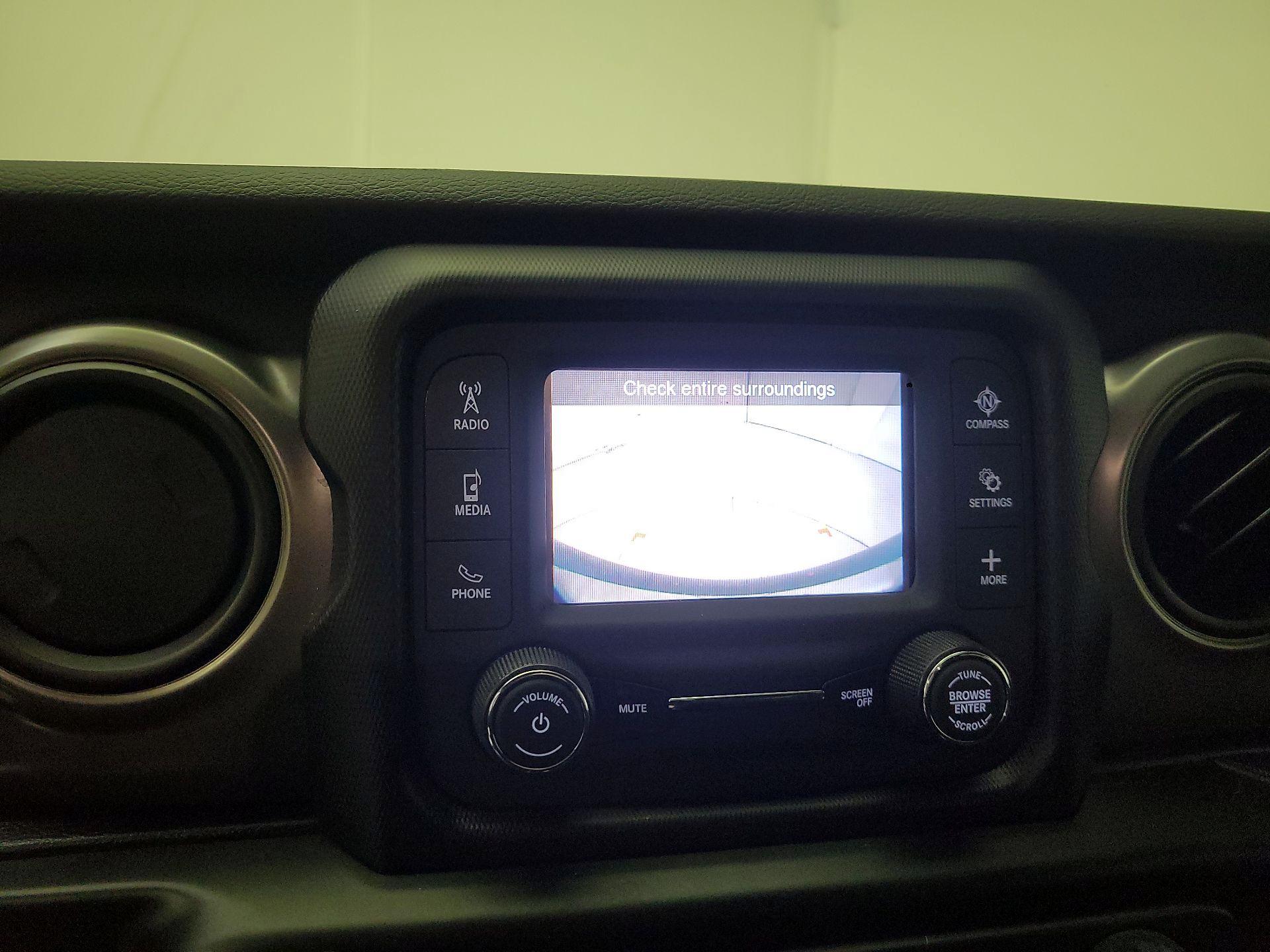 Thumbnail: 2021 Jeep Wrangler - 14