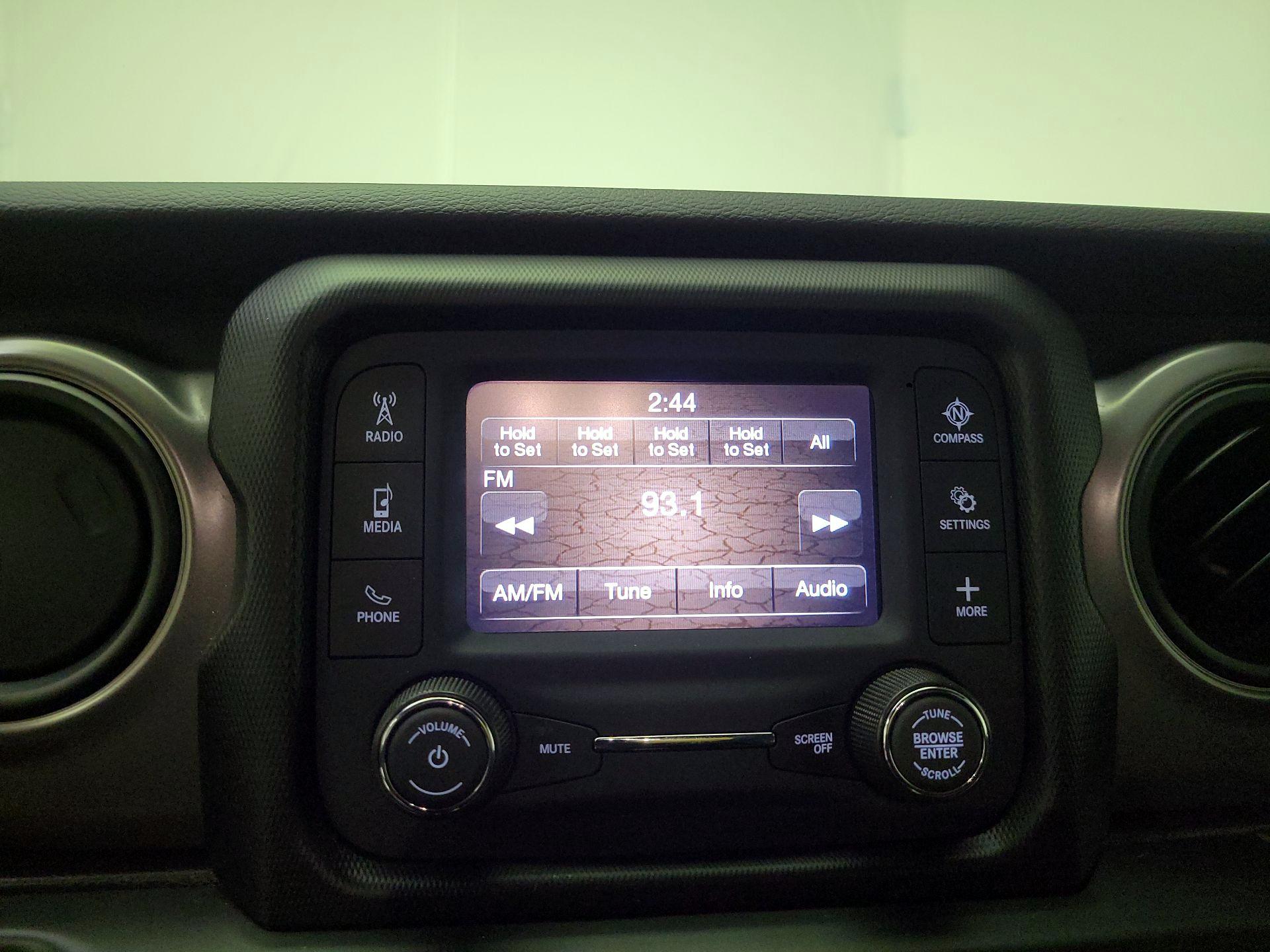 Thumbnail: 2021 Jeep Wrangler - 15