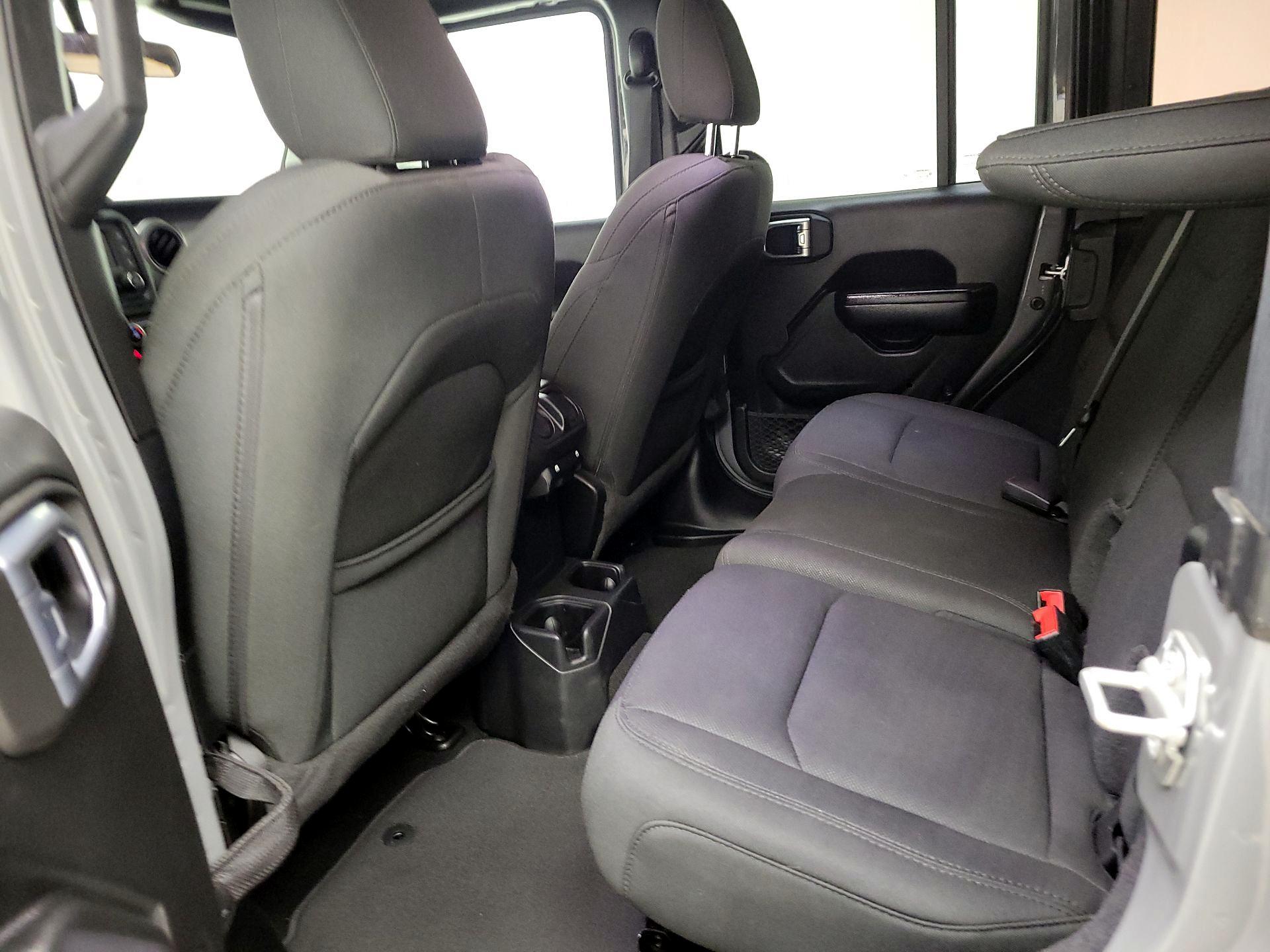 Thumbnail: 2021 Jeep Wrangler - 19