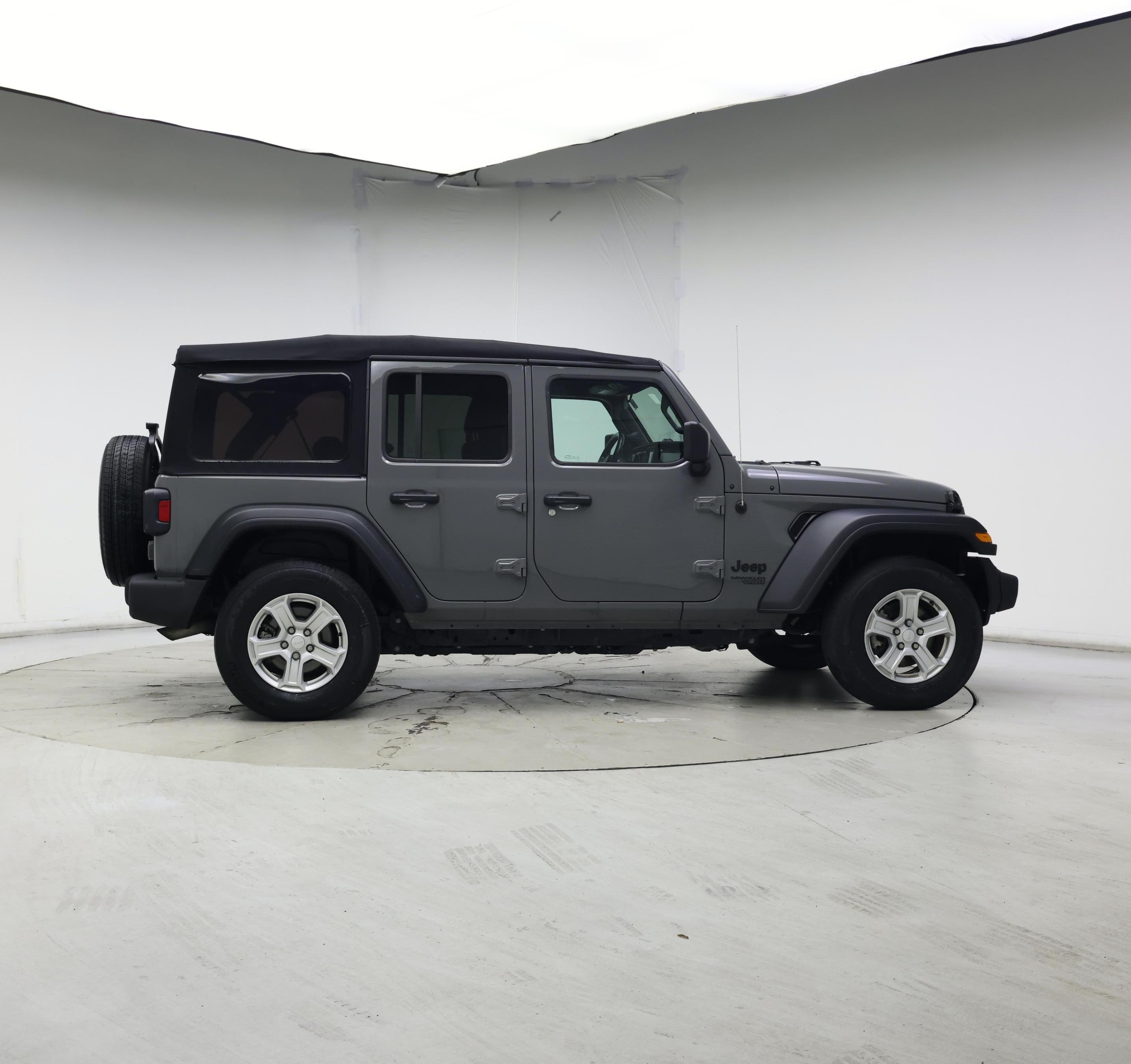 Thumbnail: 2021 Jeep Wrangler - 7