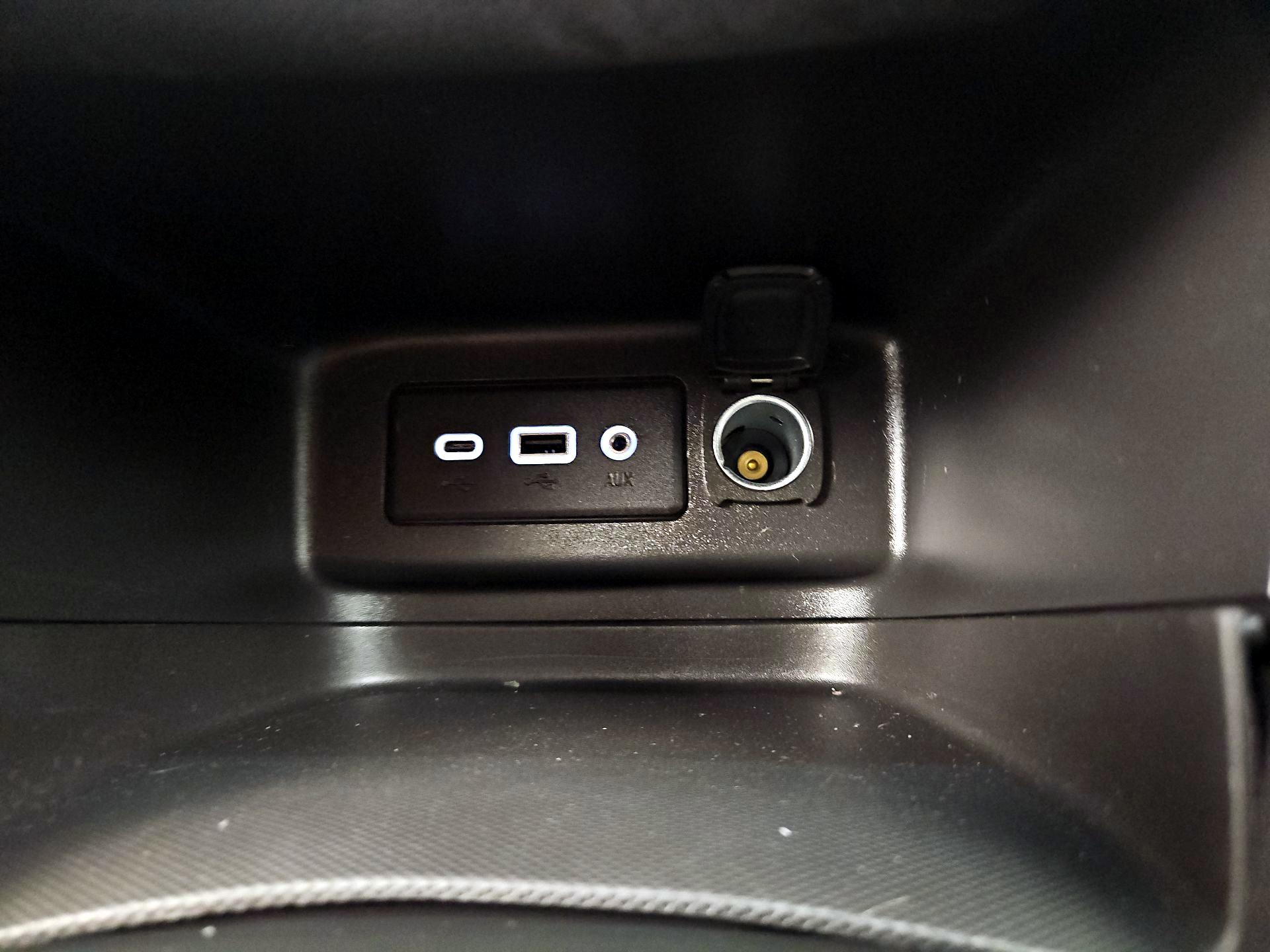 Thumbnail: 2022 Chevrolet Equinox - 18