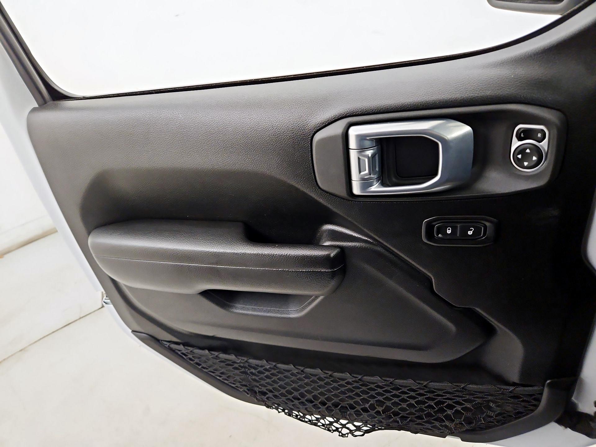 Thumbnail: 2021 Jeep Wrangler - 12