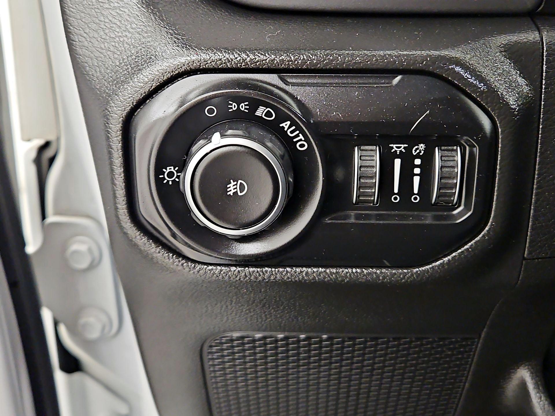 Thumbnail: 2021 Jeep Wrangler - 13