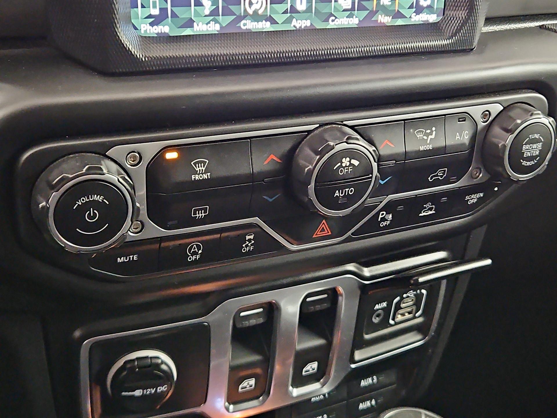 Thumbnail: 2021 Jeep Wrangler - 17