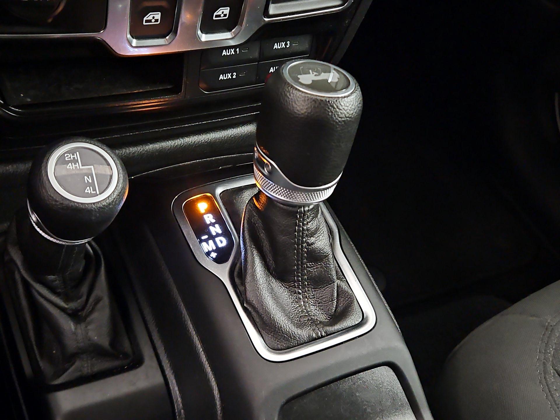 Thumbnail: 2021 Jeep Wrangler - 18